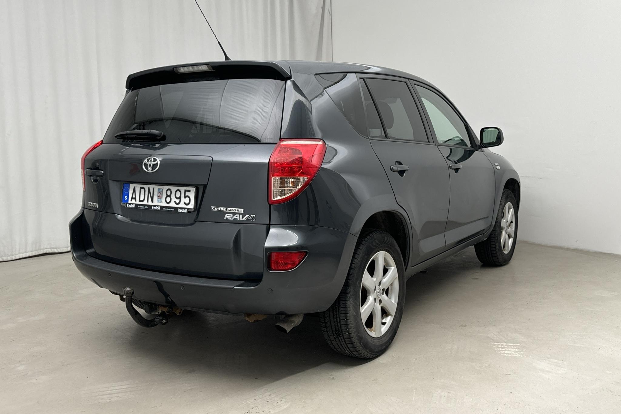 Toyota RAV4 2.2 D-4D (136hk) - 197 330 km - Manualna - Dark Grey - 2008