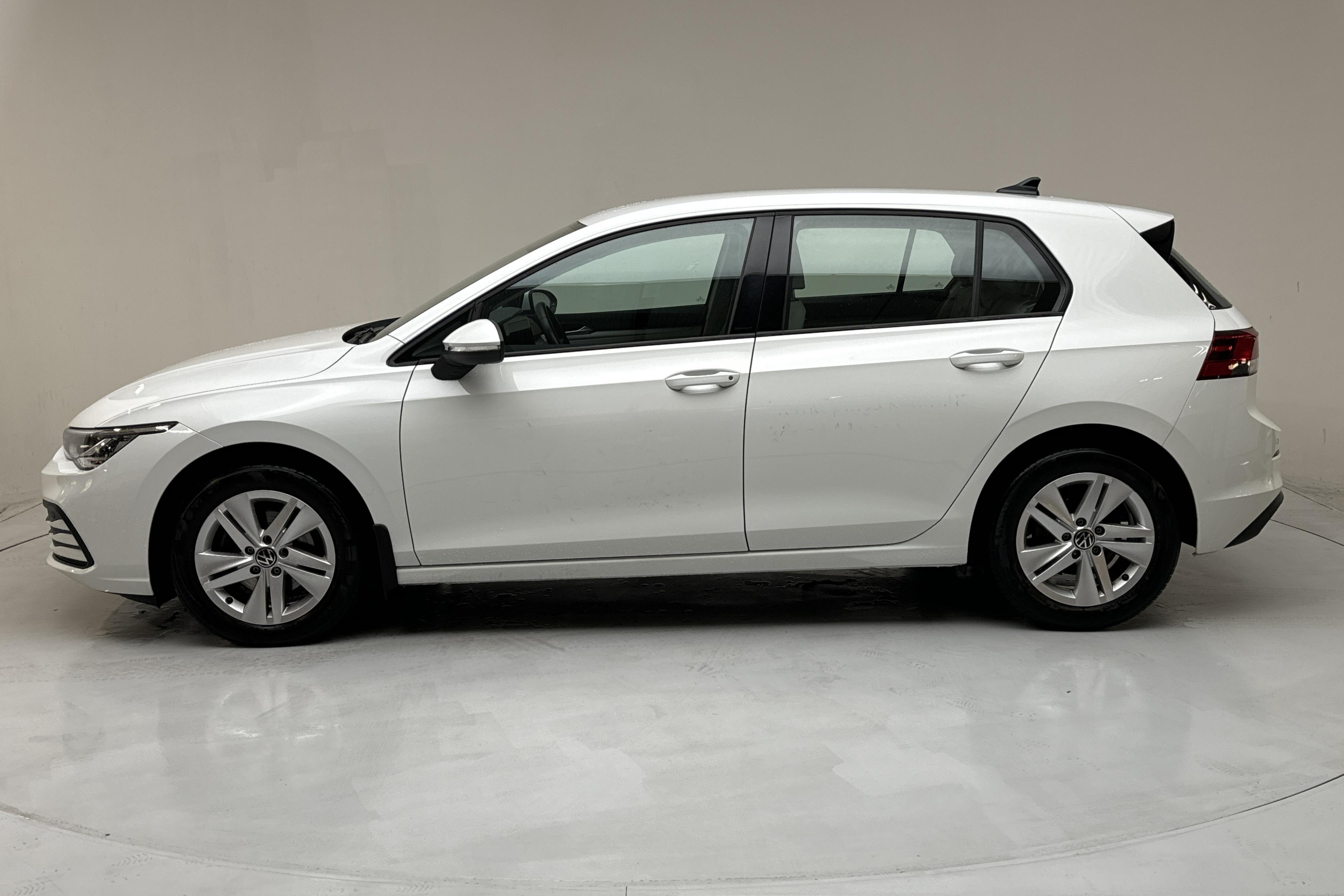 VW Golf VIII 2.0 TDI 5dr (115hk) - 25 800 km - Käsitsi - valge - 2021