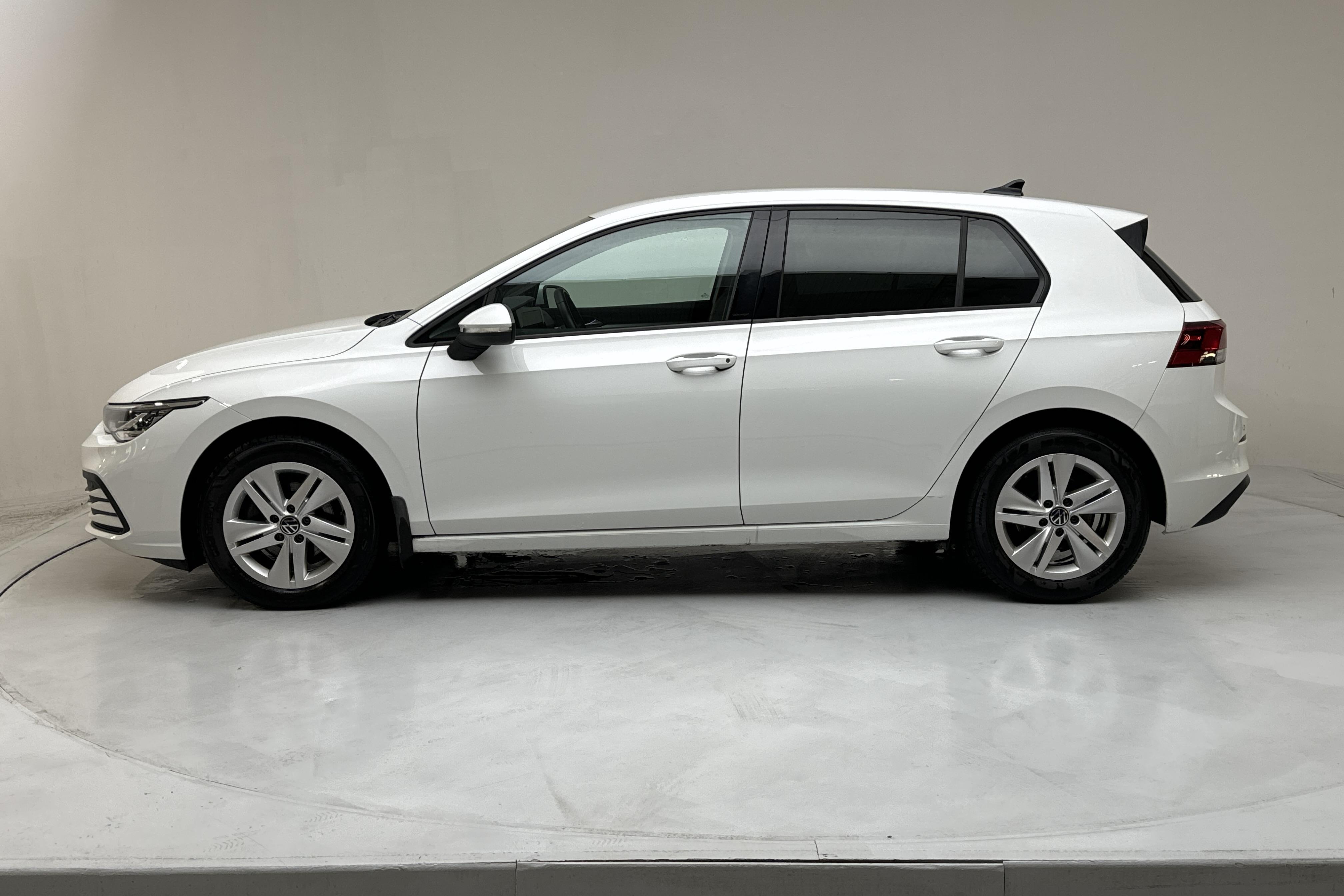 VW Golf VIII 2.0 TDI 5dr (115hk) - 30 600 km - Käsitsi - valge - 2021