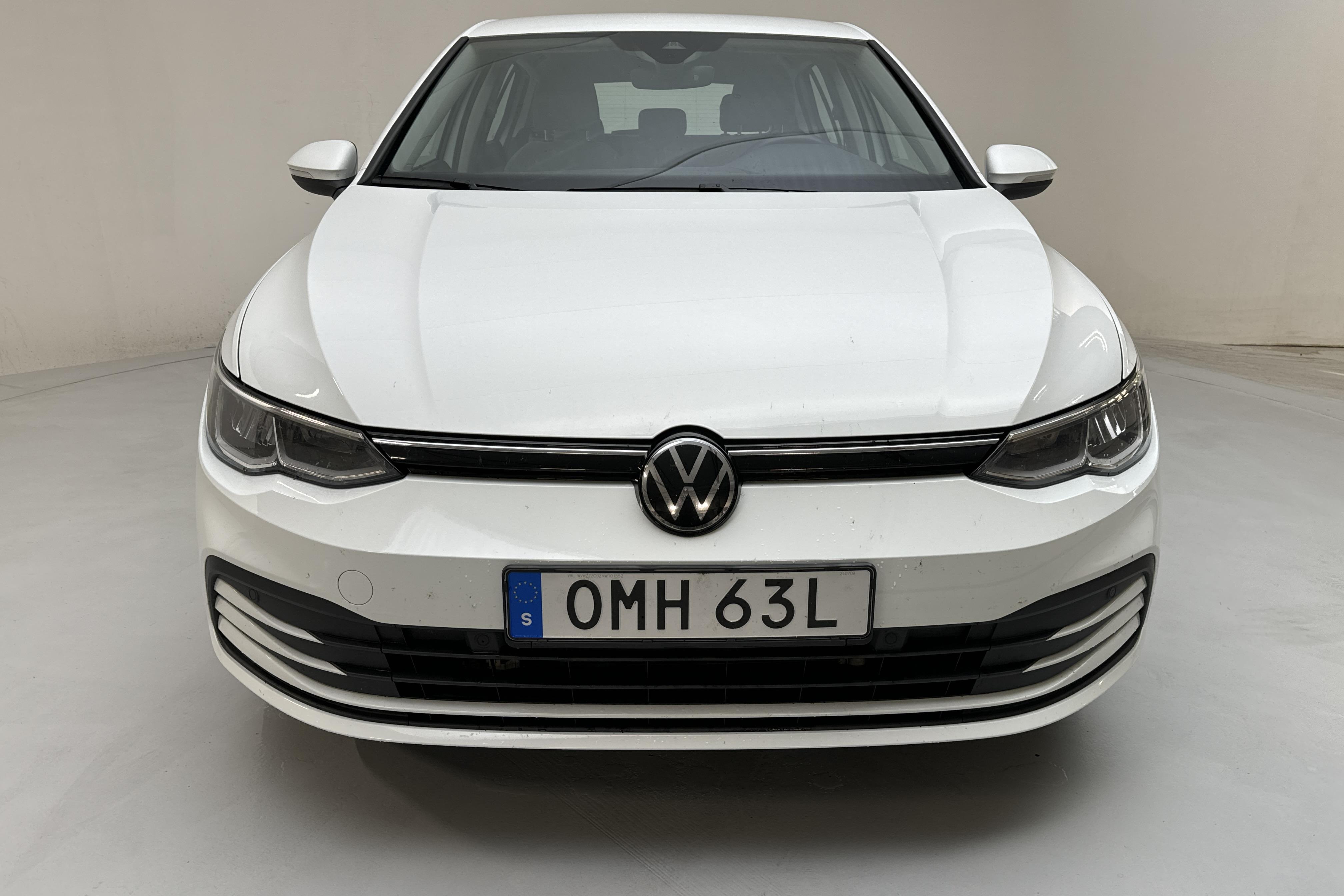 VW Golf VIII 2.0 TDI 5dr (115hk) - 7 689 mil - Manuell - vit - 2022