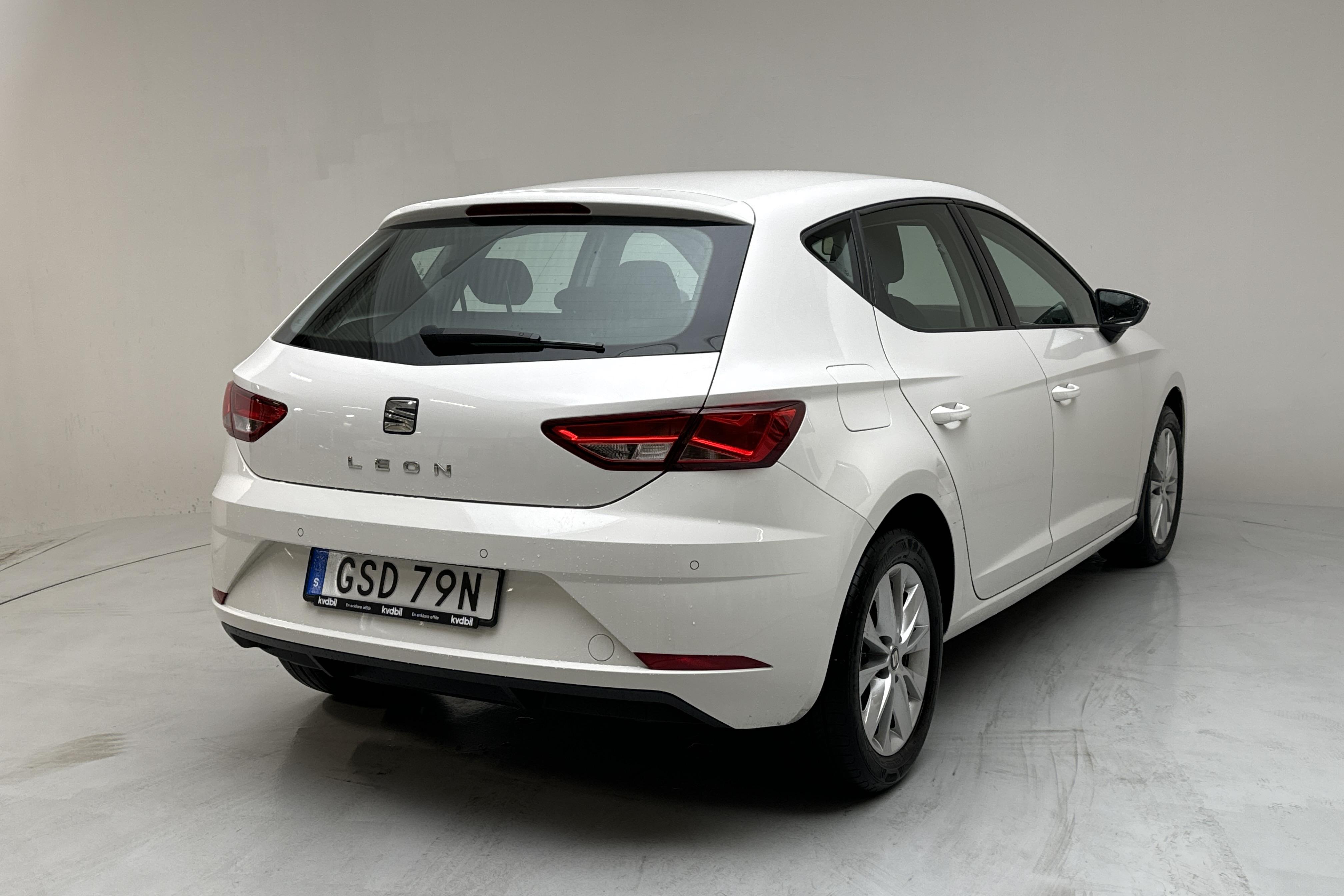 Seat Leon 1.6 TDI 5dr (115hk) - 53 140 km - Manual - white - 2020