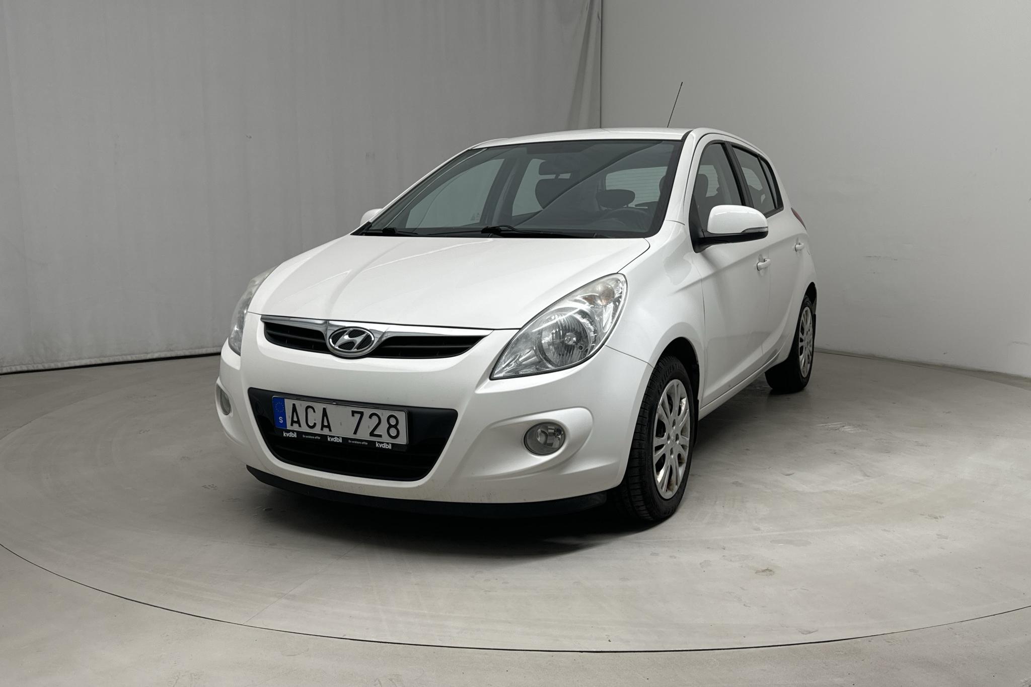 Hyundai i20 1.2 (78hk) - 171 220 km - Manualna - biały - 2012