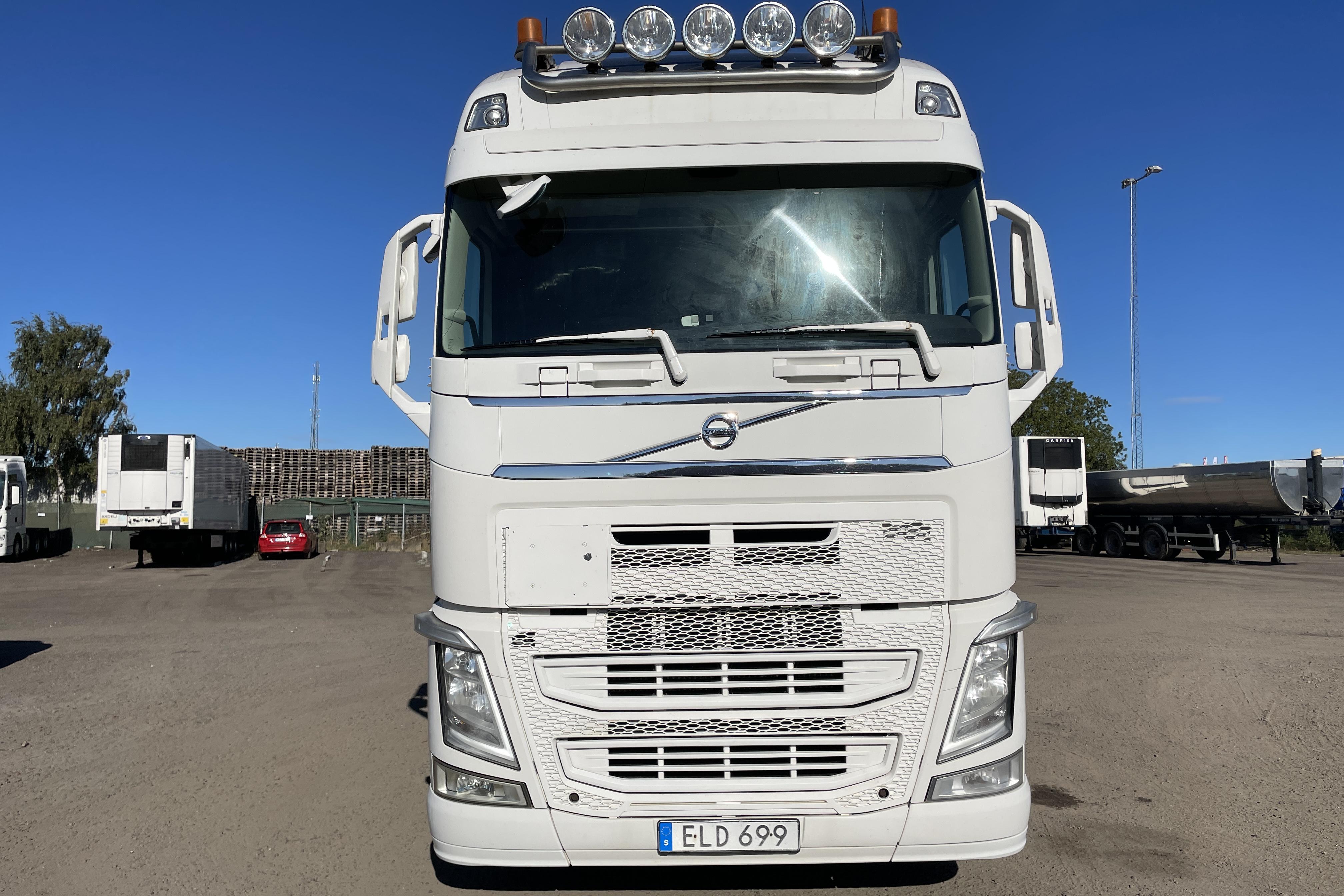 Volvo FH 500 - 1 046 048 km - Automaattinen - valkoinen - 2014