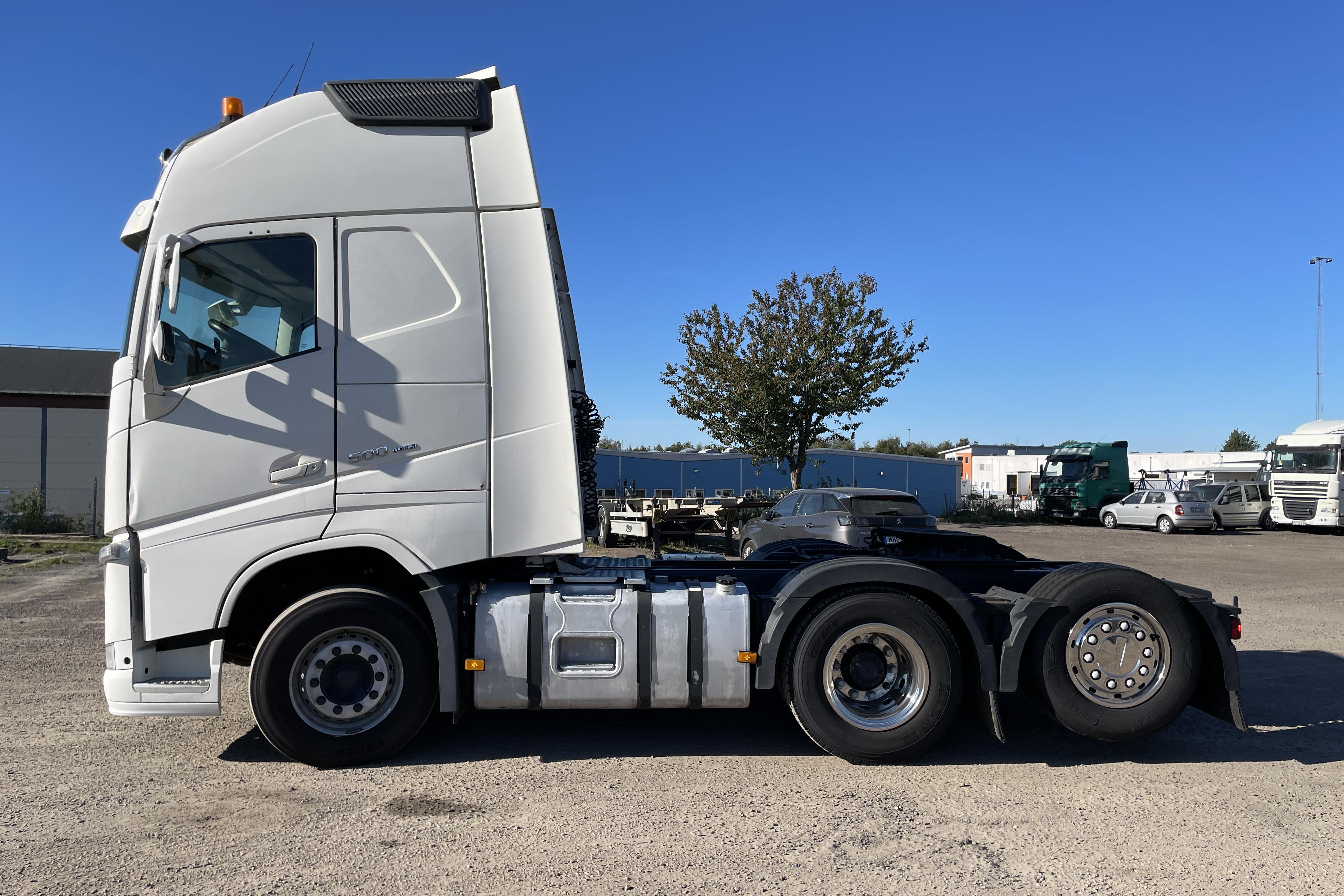 Volvo FH 500 - 1 046 048 km - Automaattinen - valkoinen - 2014