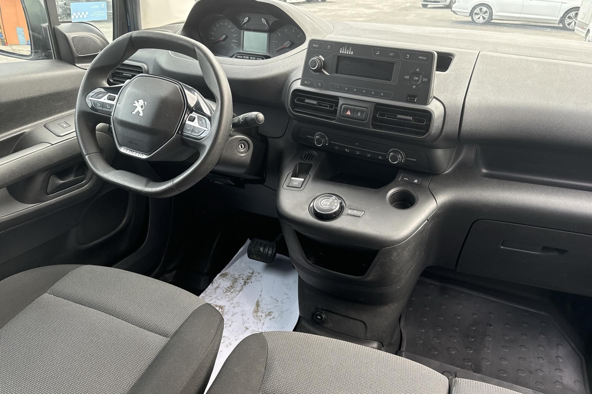 Peugeot Partner 1.5 HDI Skåp (130hk) - 9 685 mil - Automat - blå - 2019