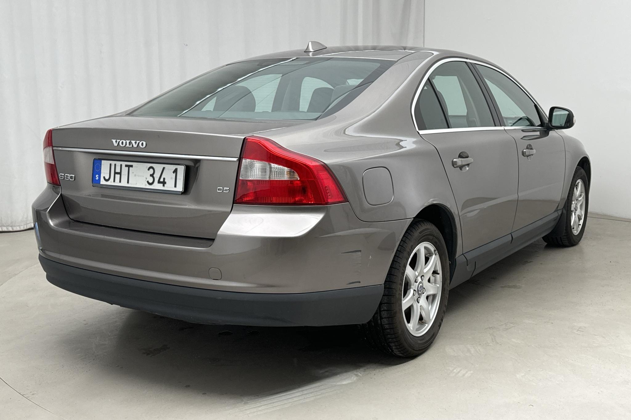 Volvo S80 D5 (185hk) - 222 120 km - Automaattinen - harmaa - 2007