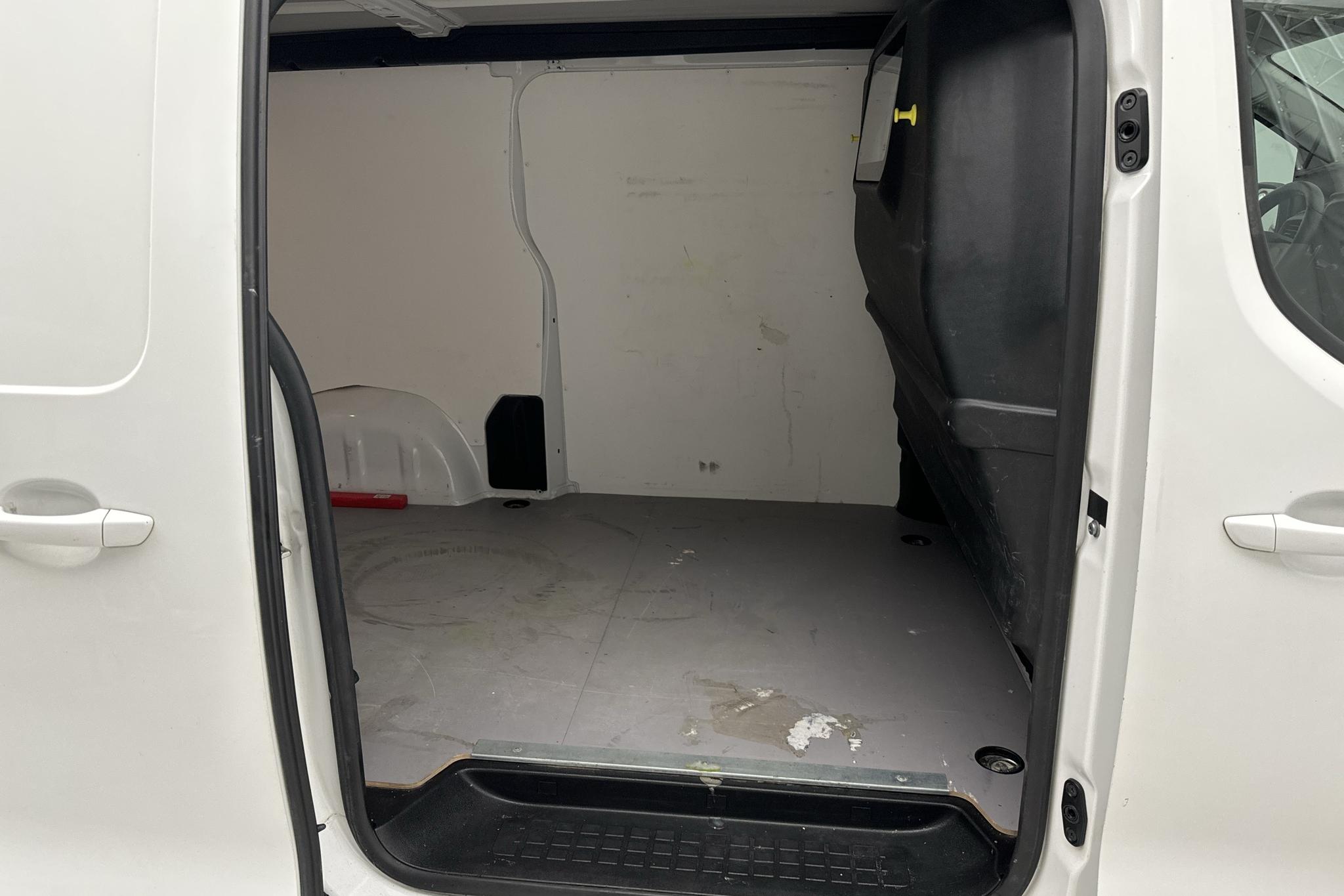 Citroen Jumpy III 2.0 BlueHDI Skåp (180hk) - 174 380 km - Automatic - white - 2017