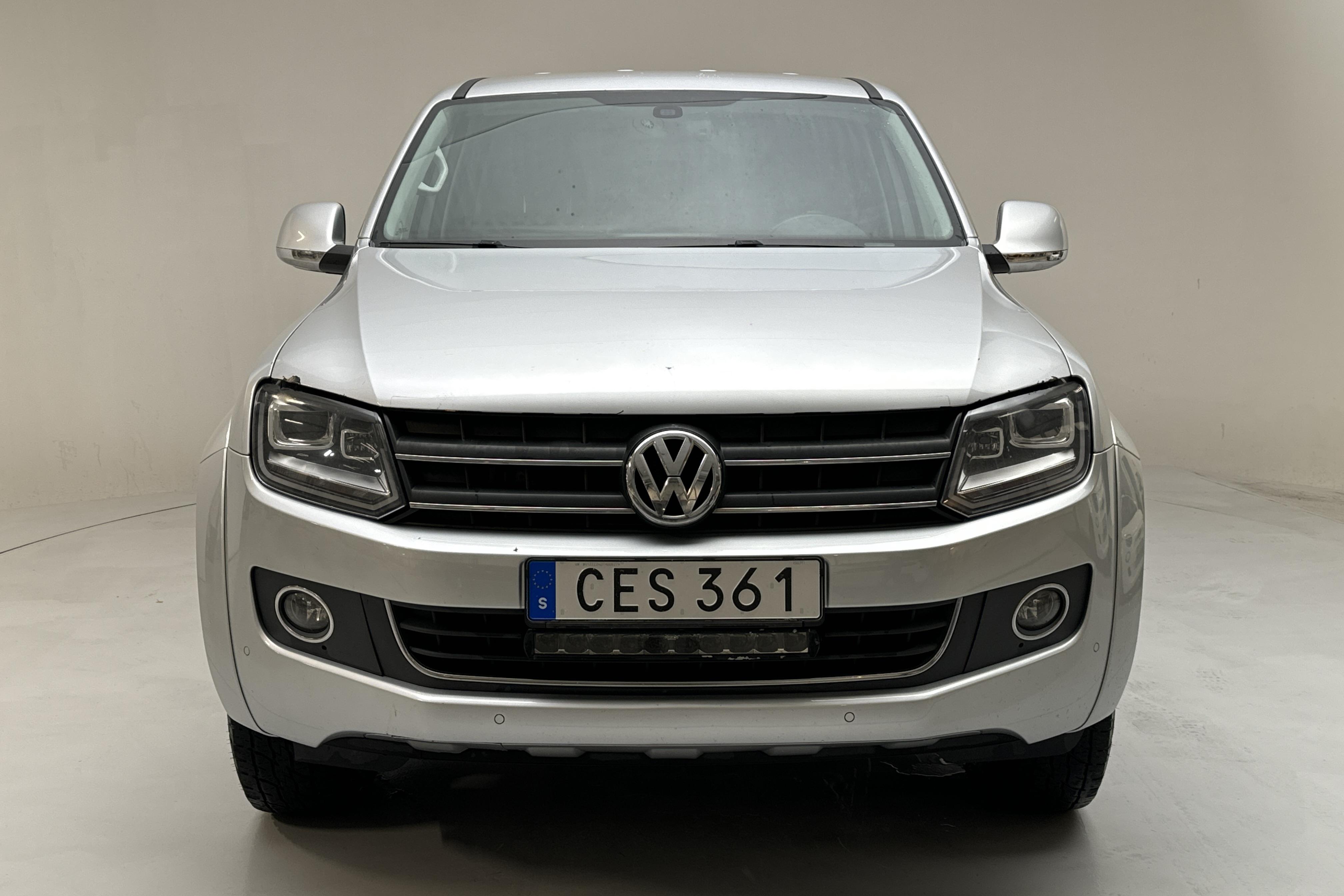 VW Amarok 2.0 TDI 4motion (180hk) - 321 350 km - Automaattinen - hopea - 2015