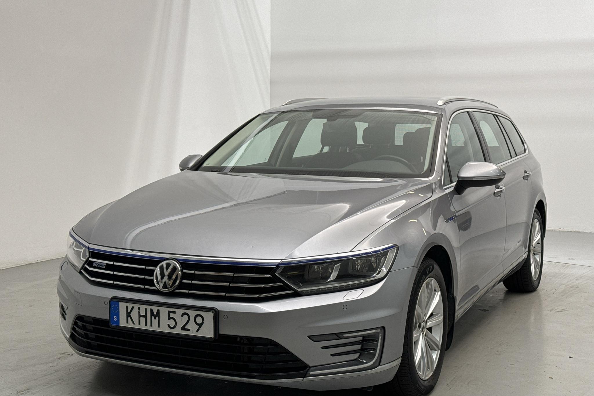 VW Passat 1.4 Plug-in-Hybrid Sportscombi (218hk) - 136 720 km - Automaatne - hõbe - 2018