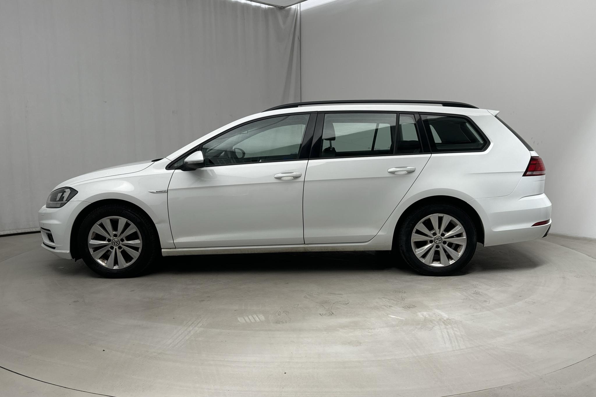 VW Golf VII 1.5 TGI 5dr (130hk) - 130 010 km - Automatic - white - 2020