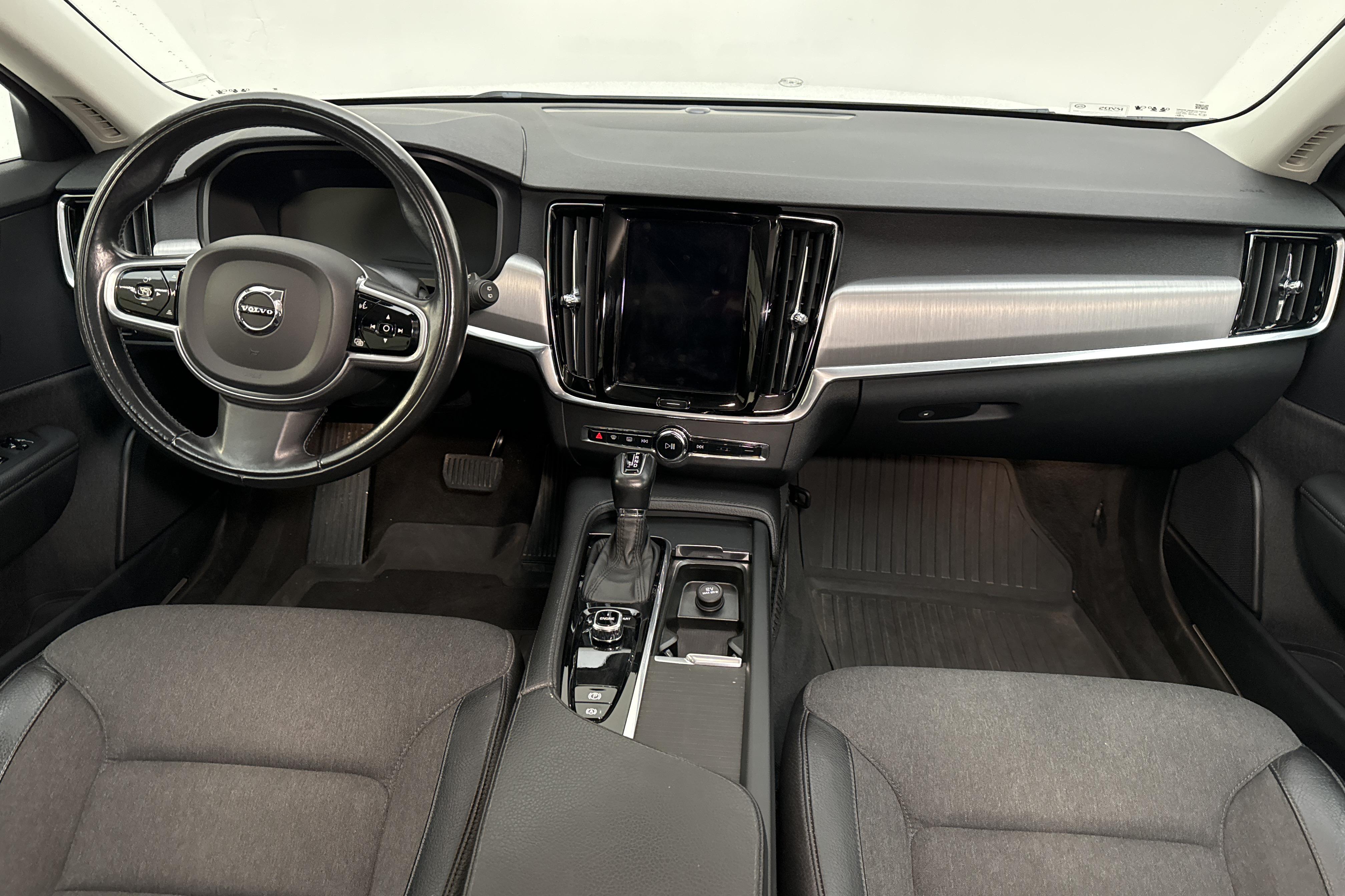 Volvo V90 D4 (190hk) - 118 610 km - Automatyczna - biały - 2017