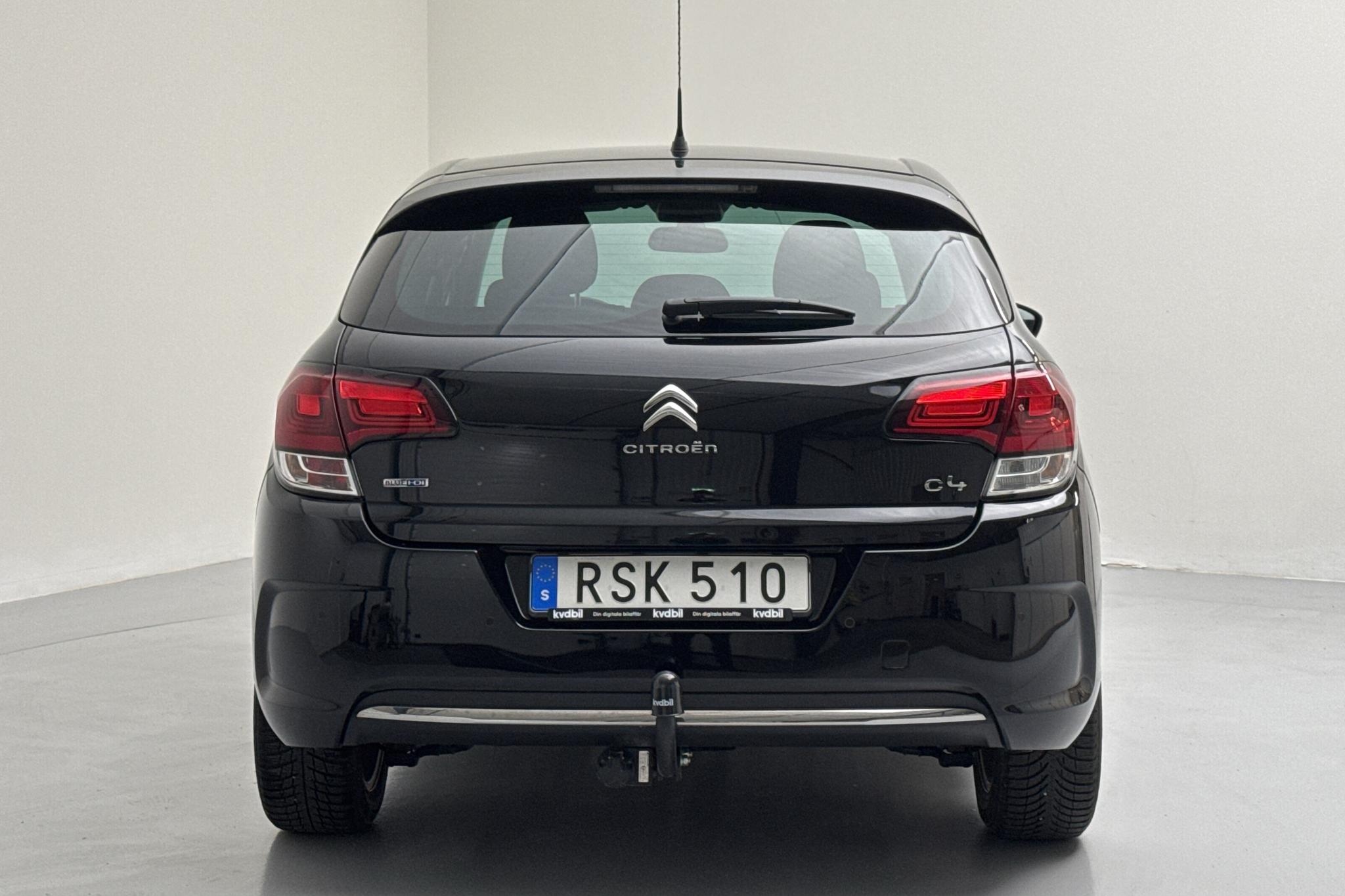 Citroen C4 BlueHDi (120hk) - 17 140 km - Manual - black - 2017