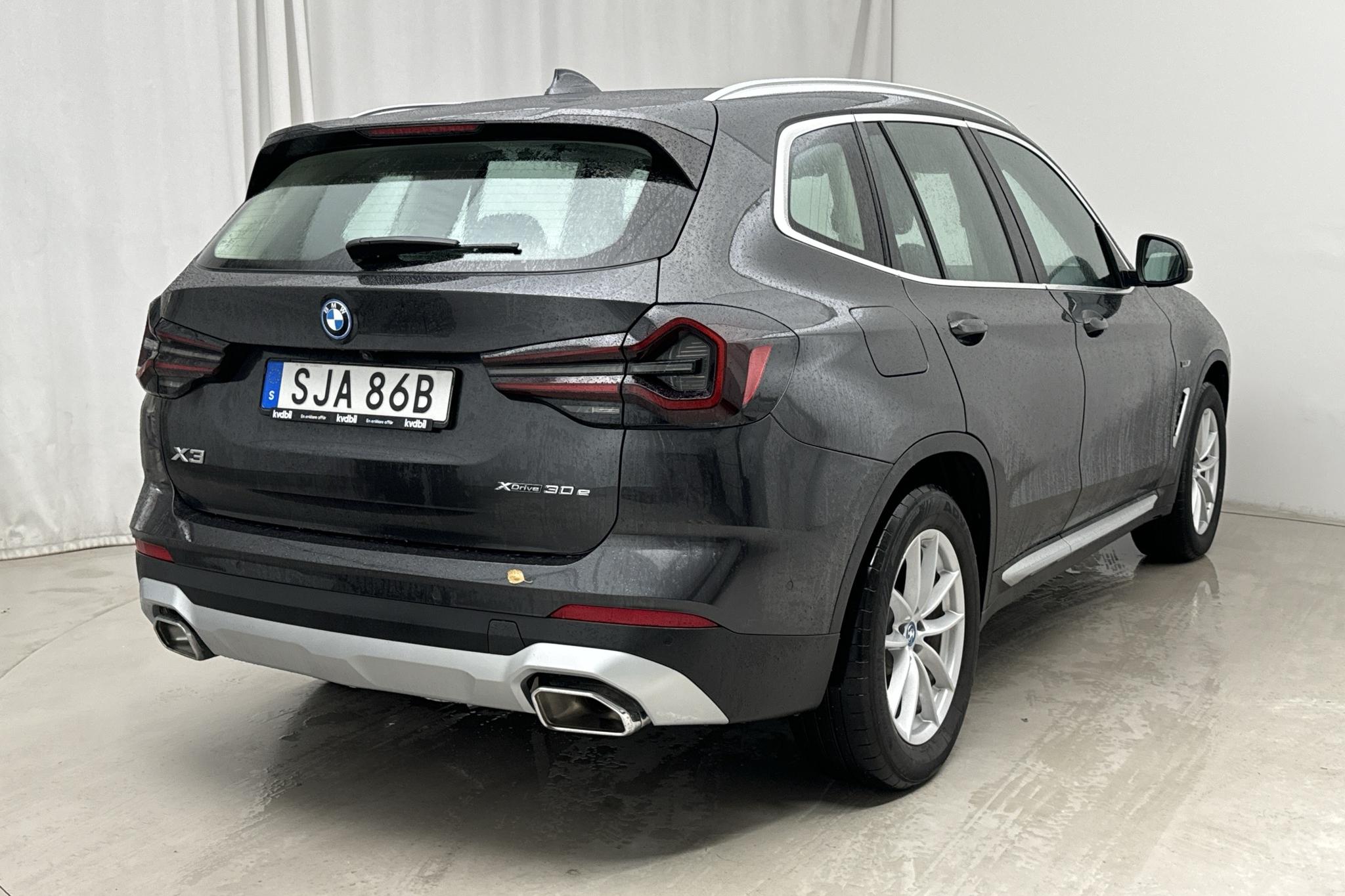 BMW X3 xDrive30e, G01 LCI (292hk) - 57 430 km - Automatyczna - szary - 2022