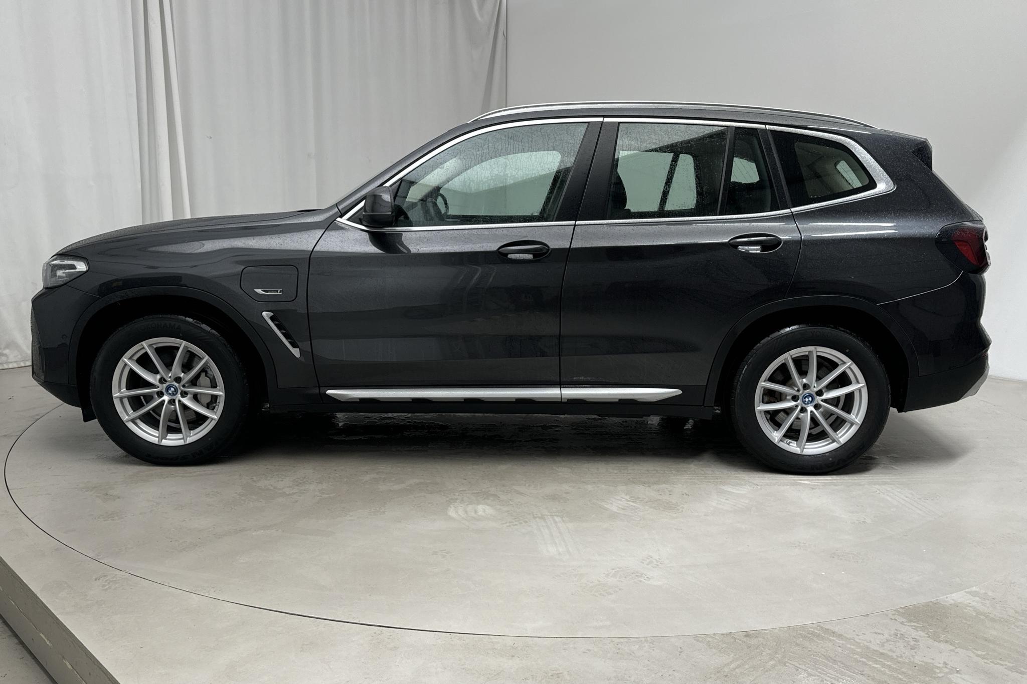 BMW X3 xDrive30e, G01 LCI (292hk) - 57 430 km - Automaatne - hall - 2022