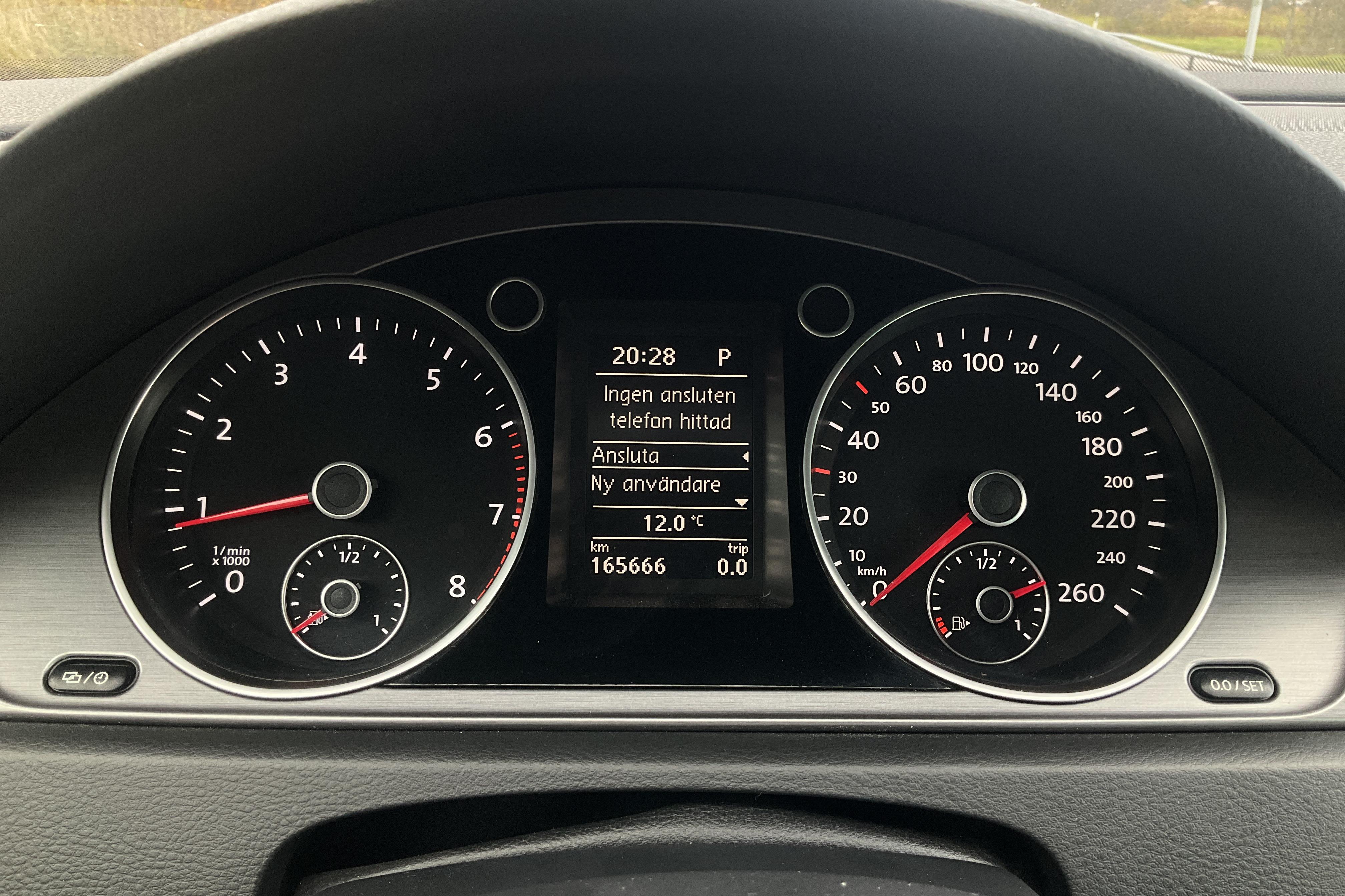 VW Passat 1.4 TSI EcoFuel Variant (150hk) - 165 660 km - Automatyczna - czerwony - 2013