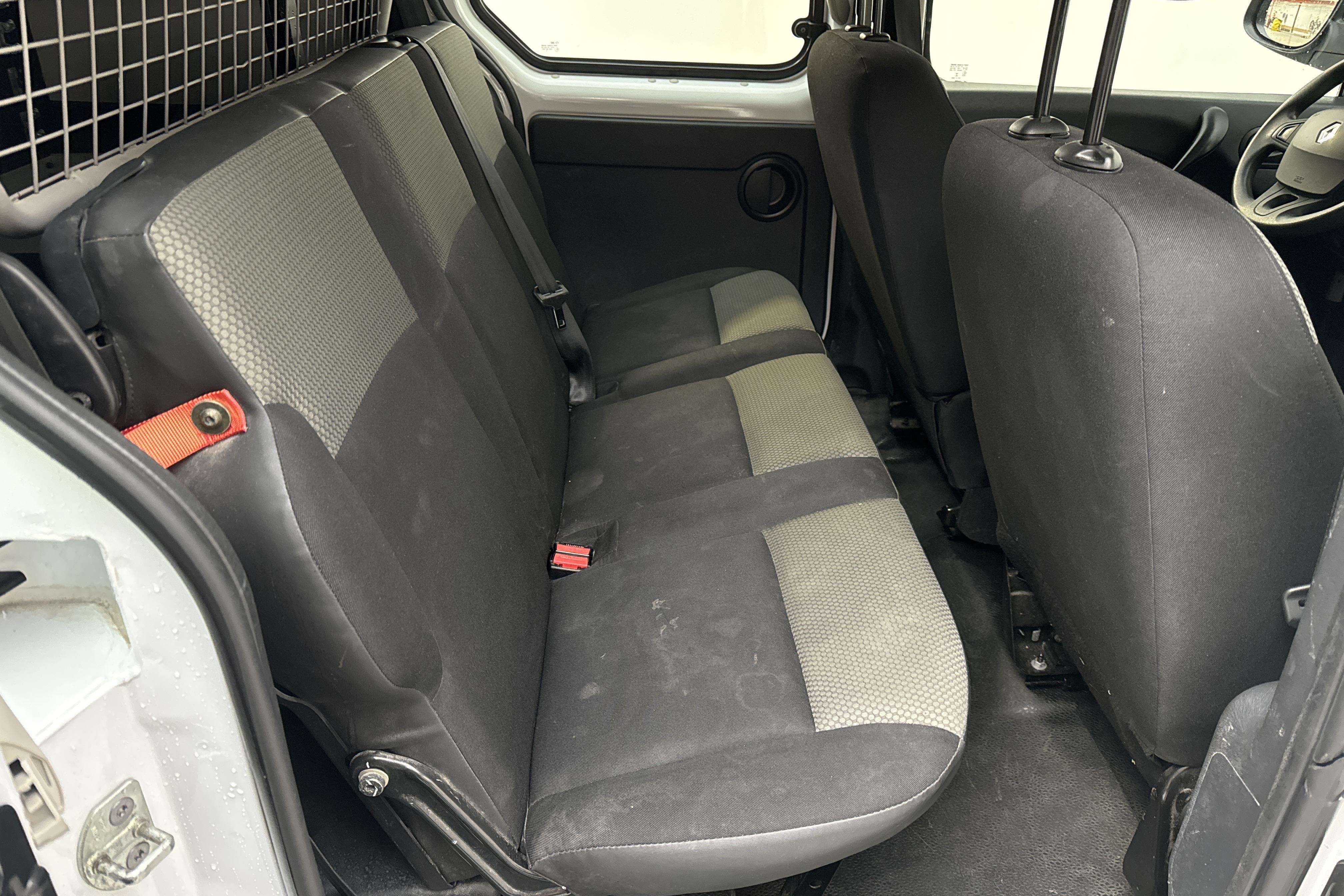 Renault Kangoo 1.5 dCi Maxi skåp (90hk) - 94 280 km - Manualna - biały - 2019