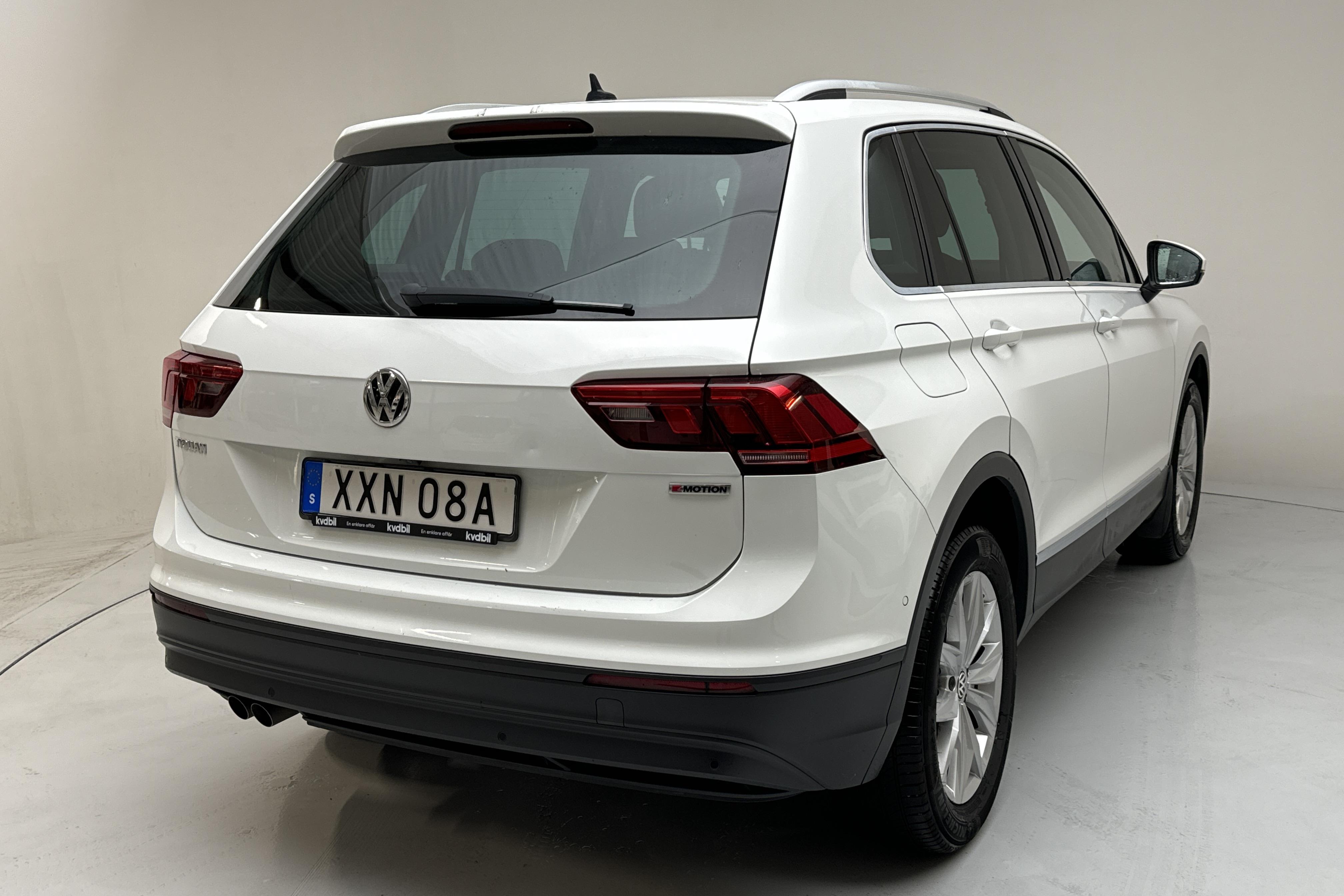 VW Tiguan 2.0 TSI 4MOTION (190hk) - 8 076 mil - Automat - vit - 2019