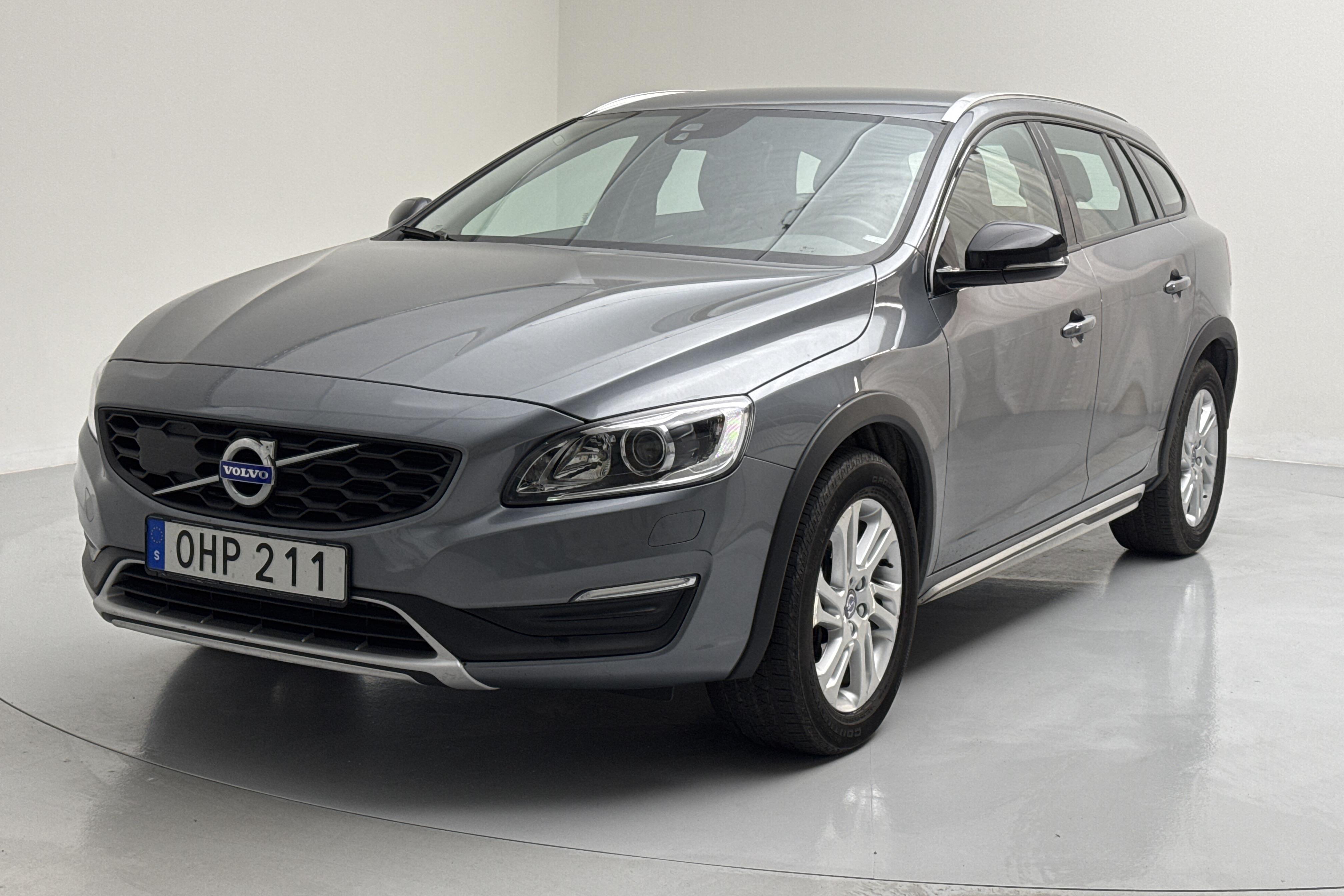 Volvo V60 D4 Cross Country AWD (190hk) - 51 750 km - Automatic - gray - 2017