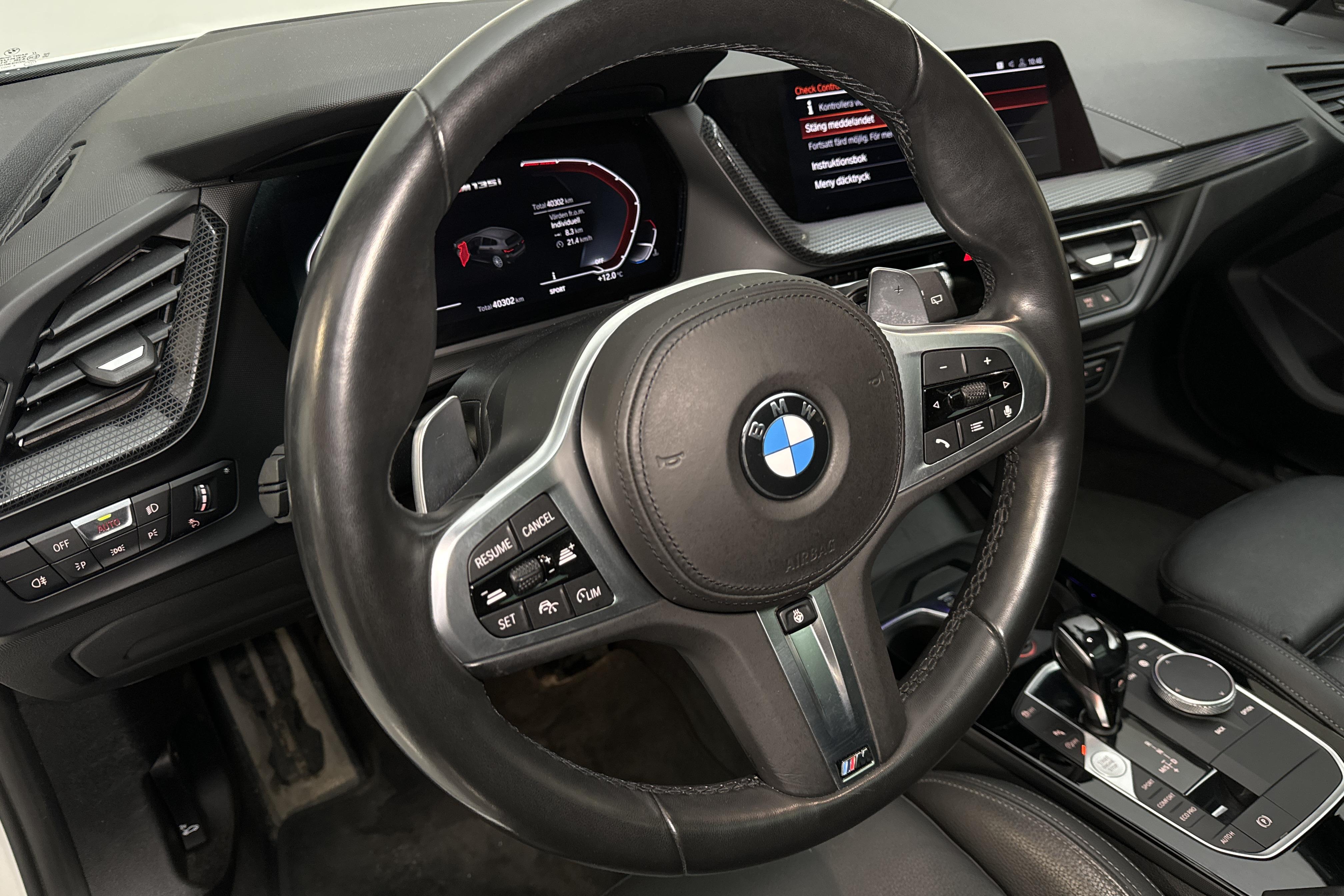 BMW M135i xDrive 5dr, F40 (306hk) - 40 300 km - Automatyczna - biały - 2020