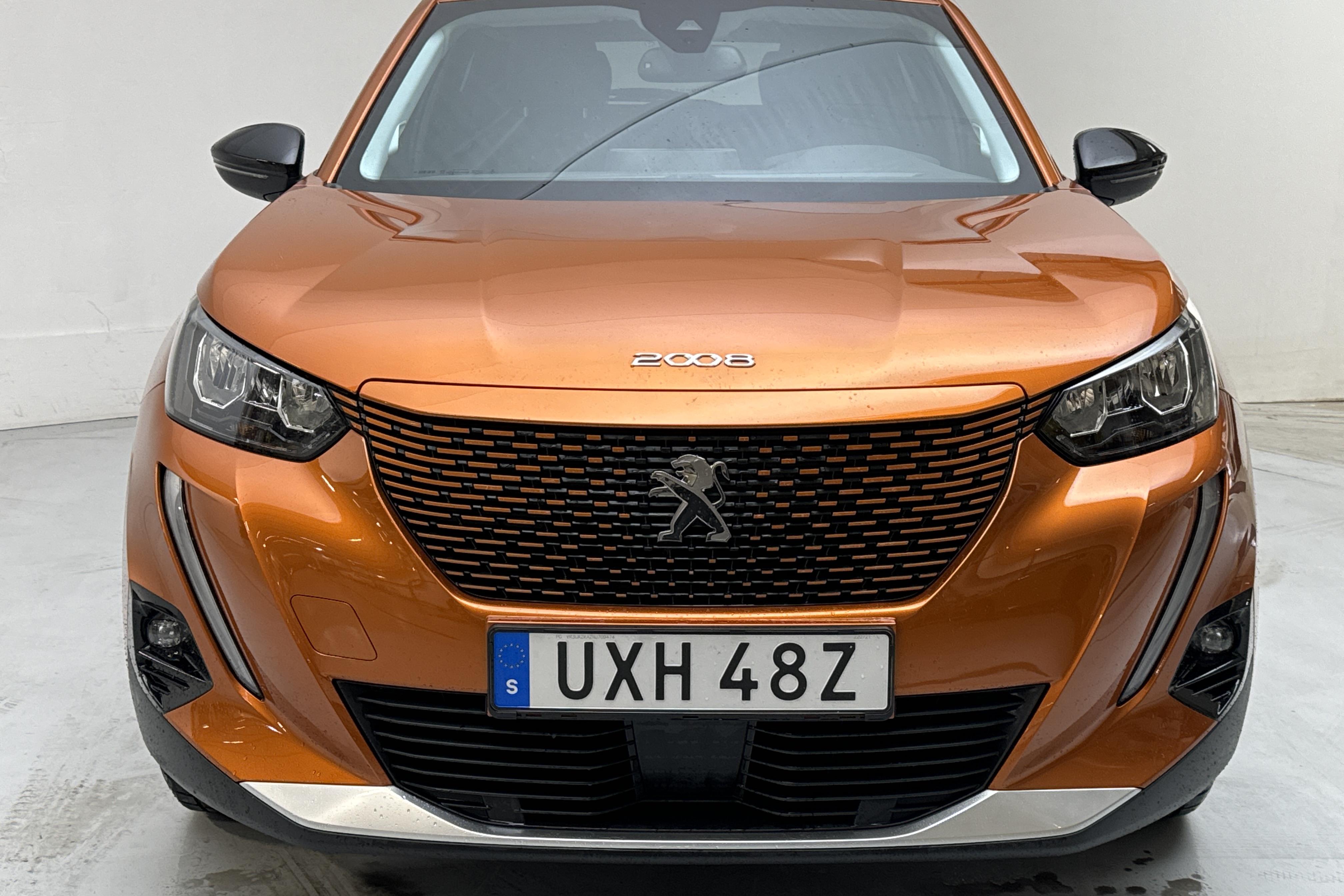 Peugeot e-2008 50 kWh (136hk) - 29 150 km - Automaatne - oranž - 2022