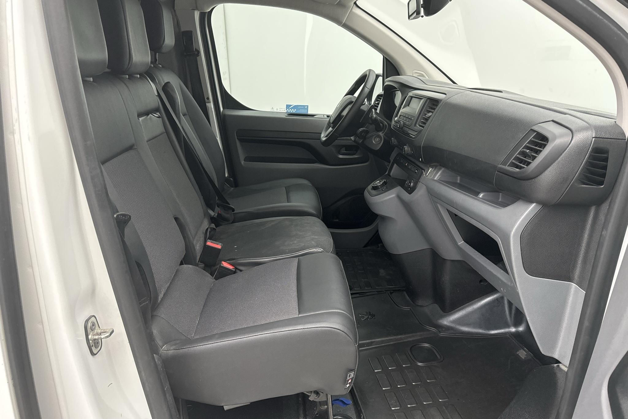 Peugeot Expert BlueHDi Skåp (180hk) - 7 710 mil - Automat - vit - 2019