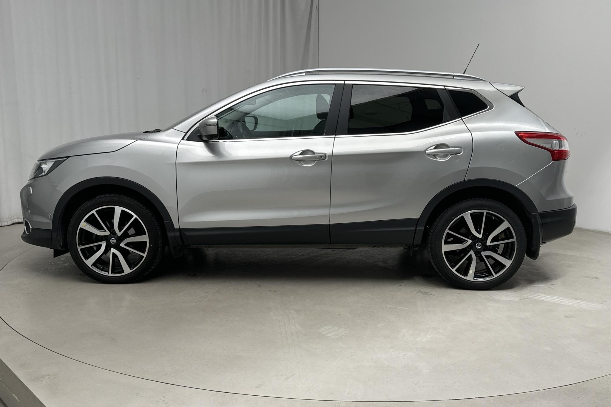 Nissan Qashqai 1.2 (115hk) - 55 560 km - Automaattinen - hopea - 2016