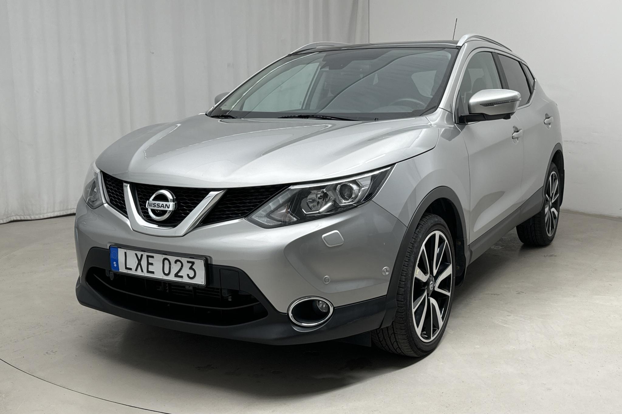 Nissan Qashqai 1.2 (115hk) - 5 556 mil - Automat - silver - 2016