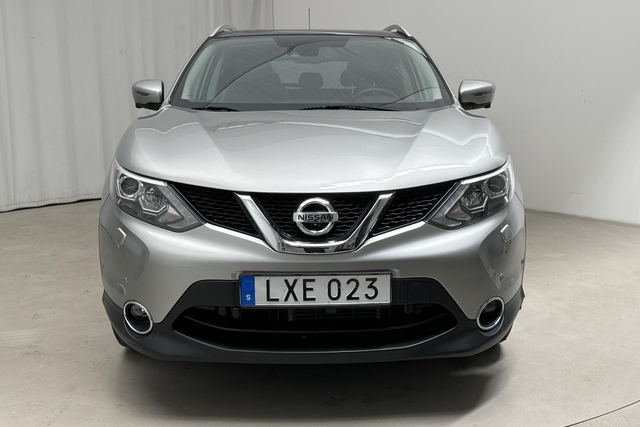 Nissan Qashqai 1.2 (115hk) - 5 556 mil - Automat - silver - 2016