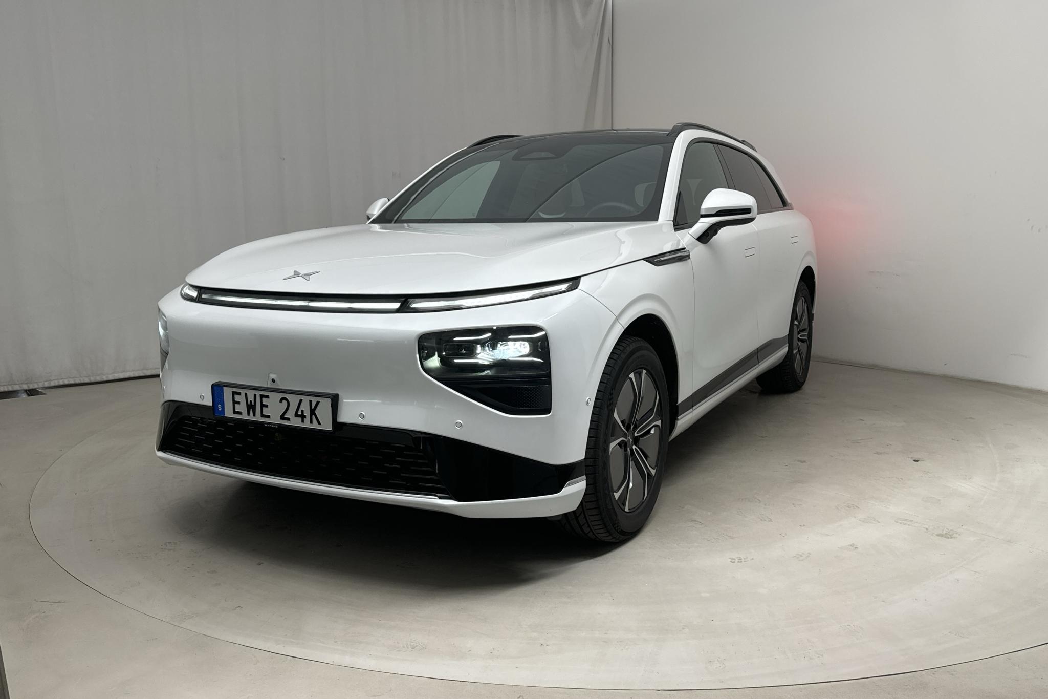 Xpeng G9 RWD Long Range (313hk) - 21 140 km - Automaattinen - valkoinen - 2023