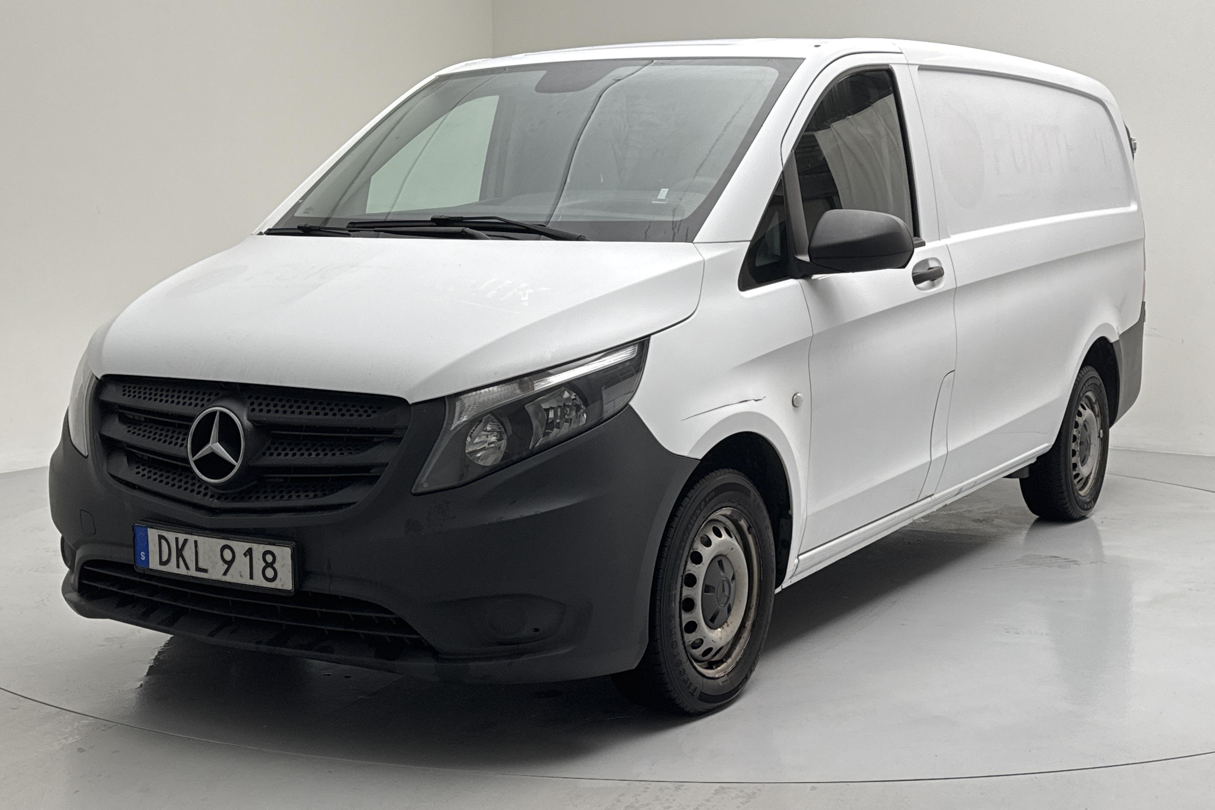 Mercedes Vito 111 CDI W640 (114hk) - 132 590 km - Käsitsi - valge - 2017