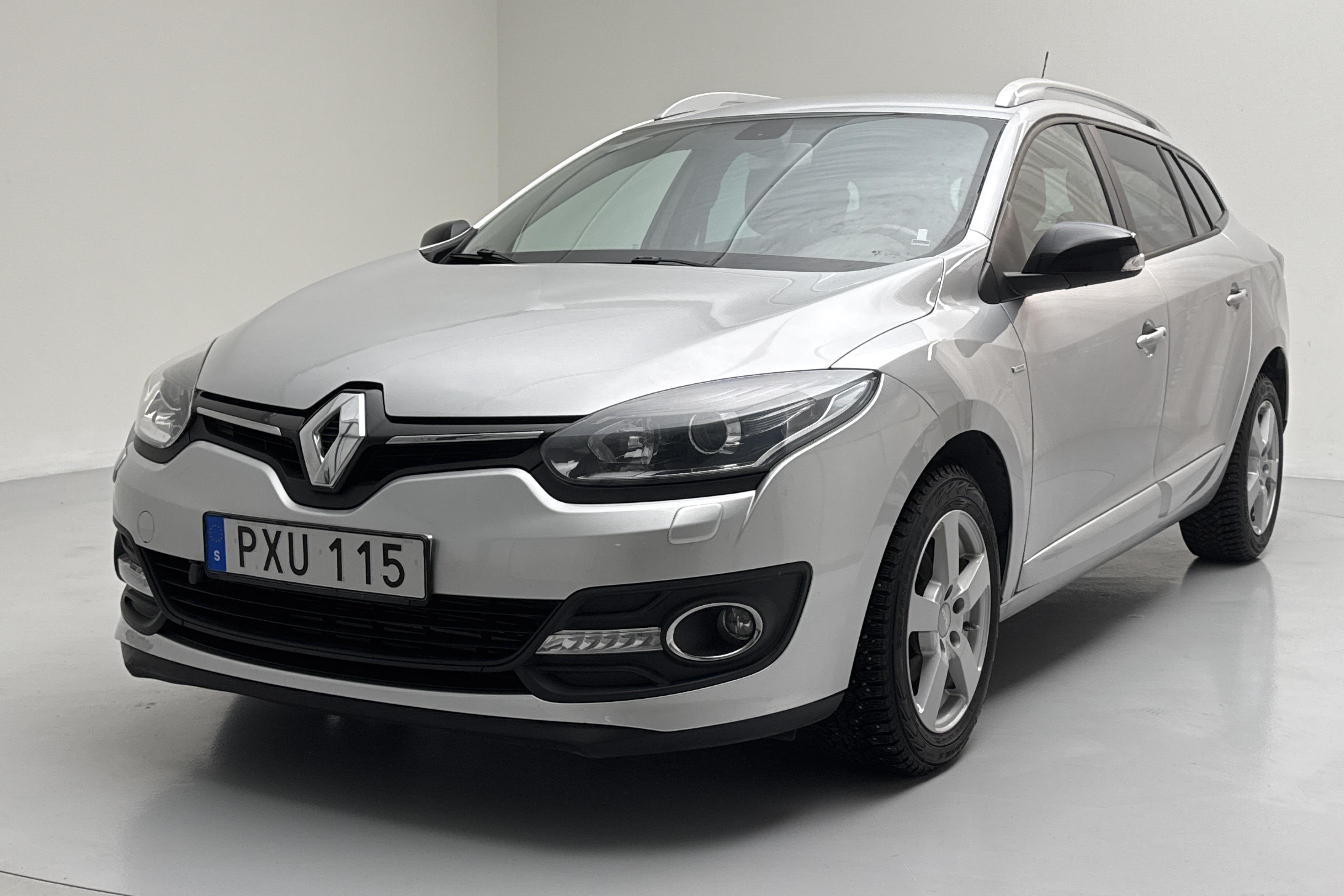 Renault Mégane Phas III 1.5 dCi Sports Tourer (110hk) - 8 326 mil - Manuell - silver - 2015