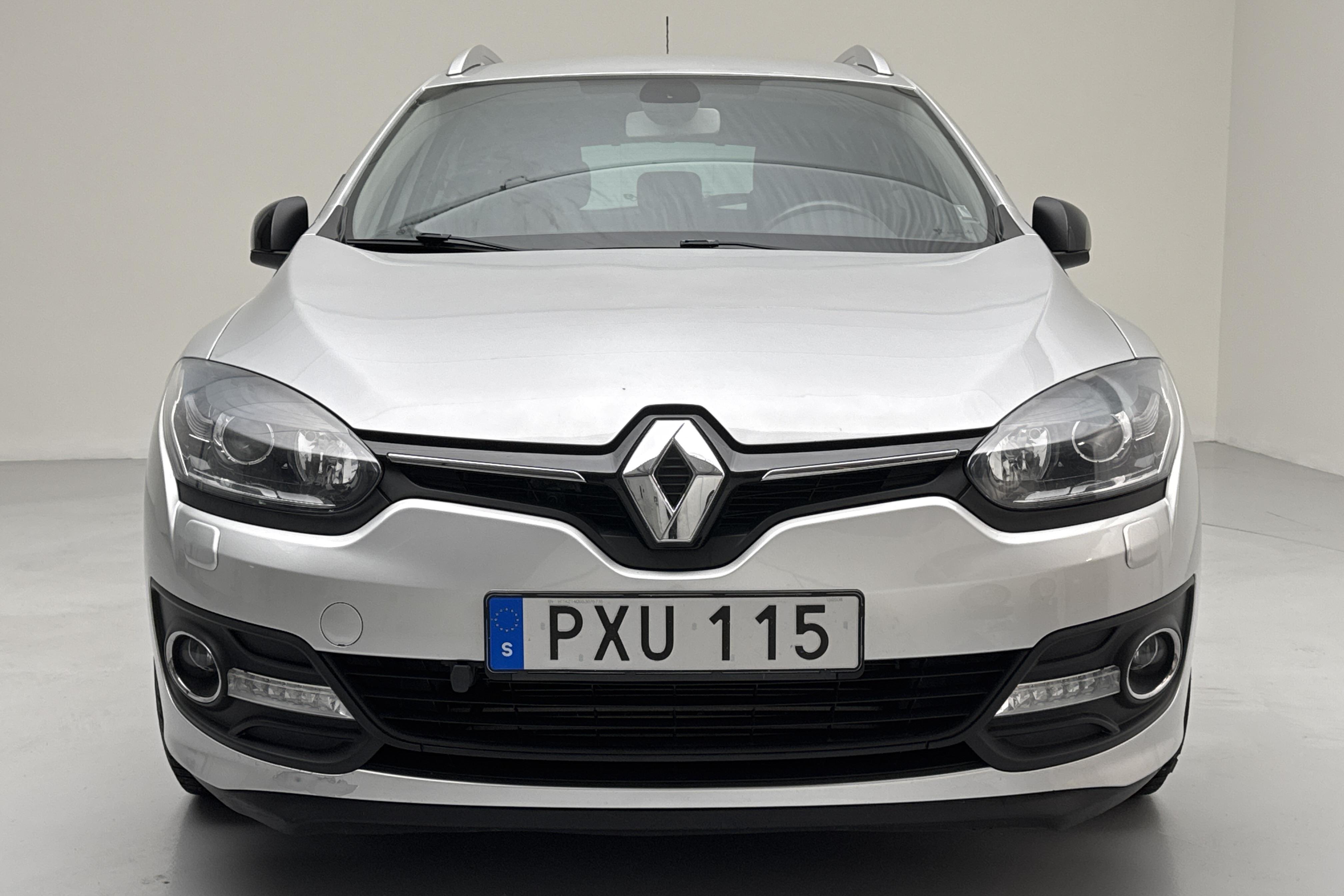 Renault Mégane Phas III 1.5 dCi Sports Tourer (110hk) - 8 326 mil - Manuell - silver - 2015