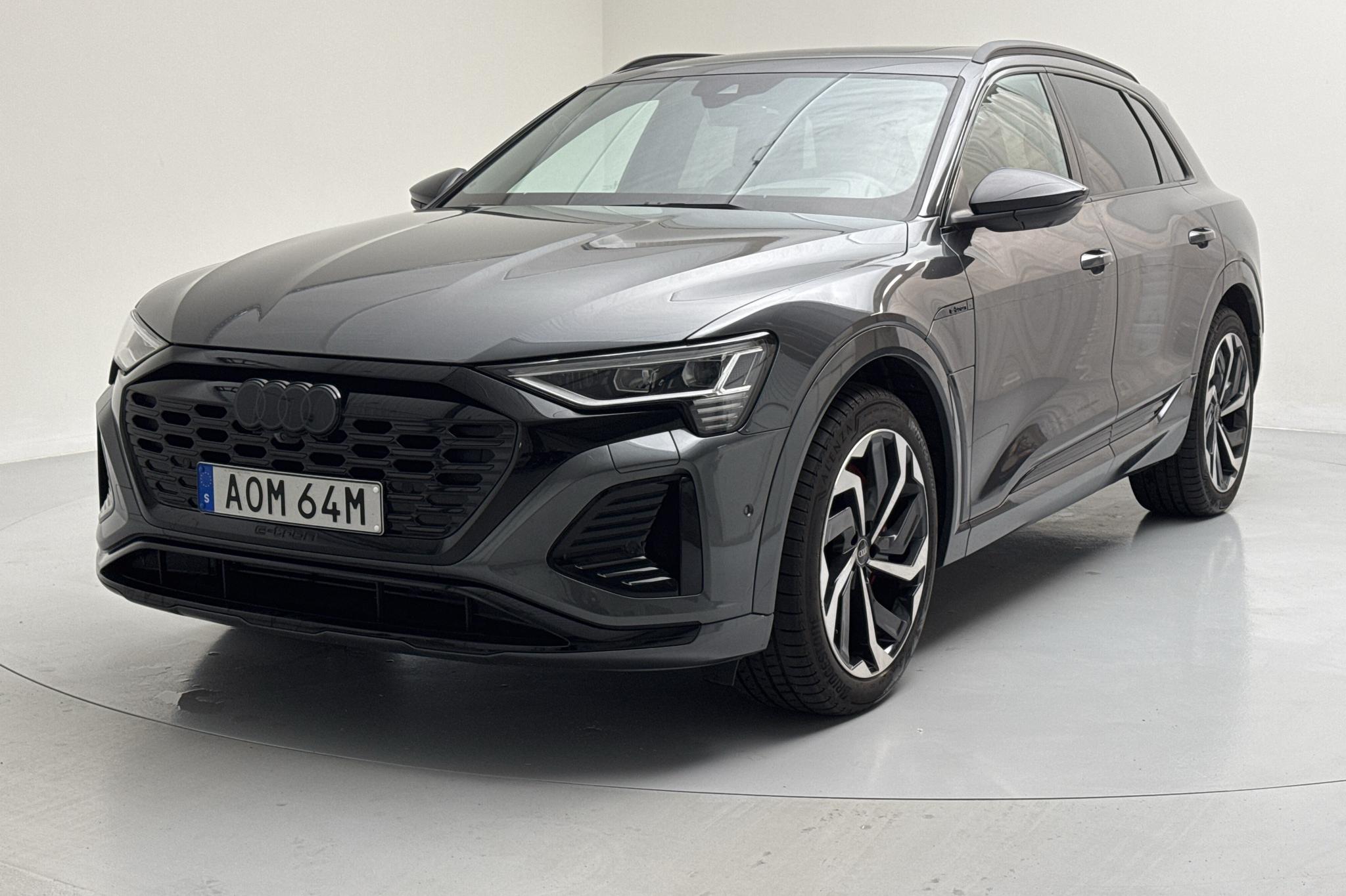 Audi Q8 55 e-tron quattro (408hk) - 1 339 mil - Automat - grå - 2024