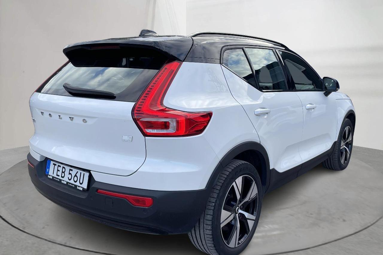 Volvo XC40 P8 Recharge Twin AWD (408hk) - 50 750 km - Automatyczna - biały - 2021