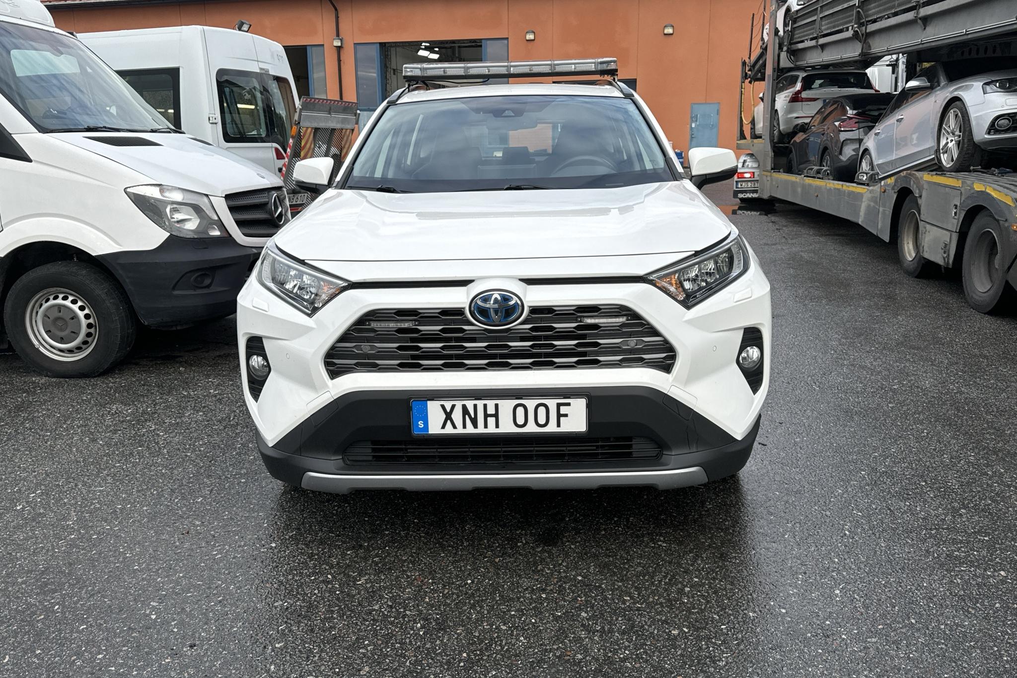 Toyota RAV4 2.5 HSD AWD (222hk) - 77 720 km - Automatyczna - biały - 2021