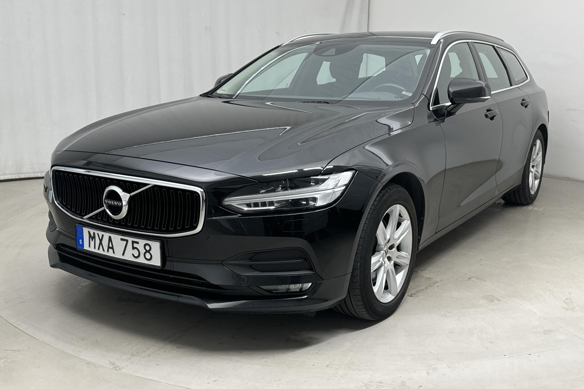 Volvo V90 D3 (150hk) - 175 200 km - Manualna - czarny - 2017