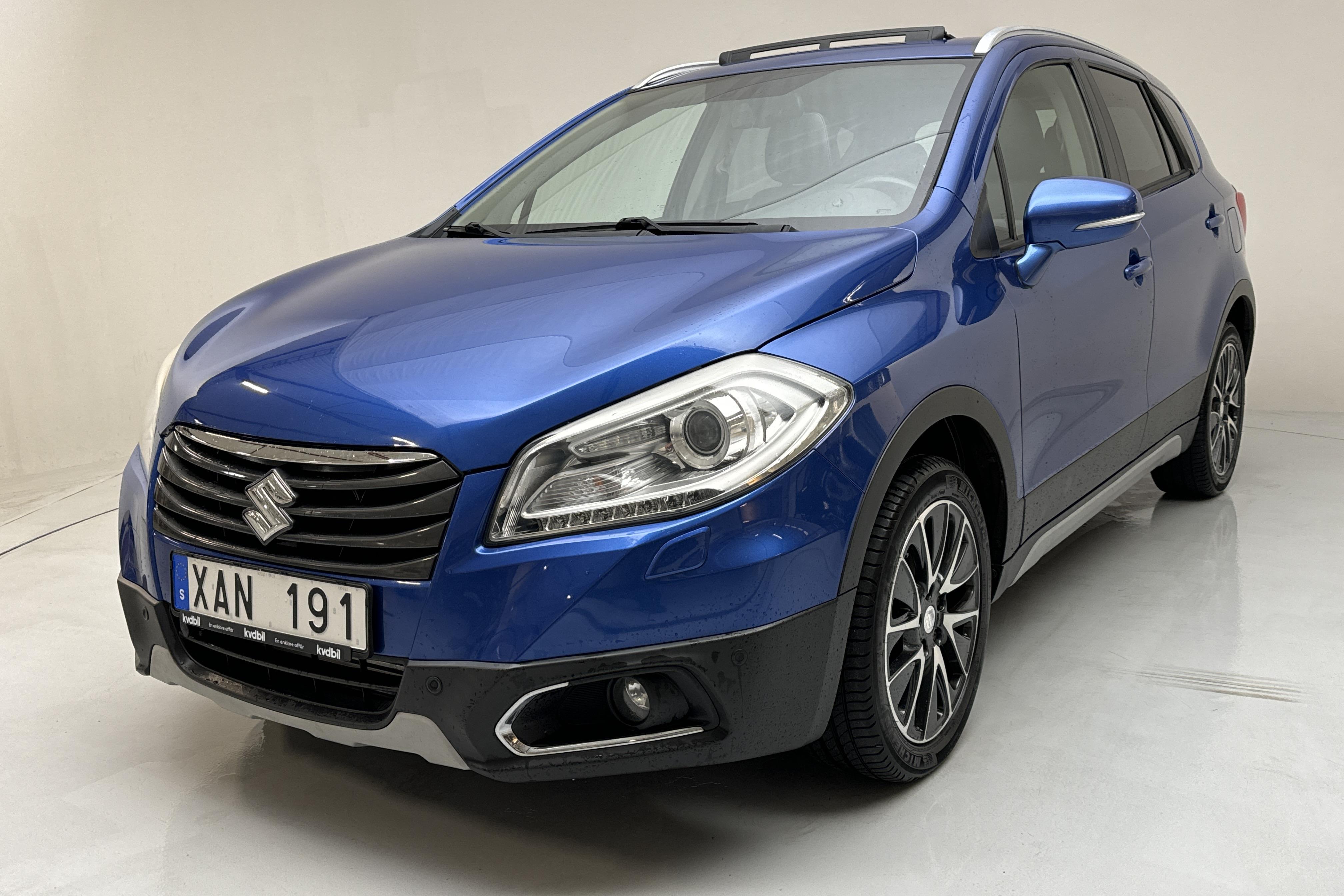 Suzuki S-Cross 1.6D 4x4 (120hk) - 9 853 mil - Manuell - blå - 2014