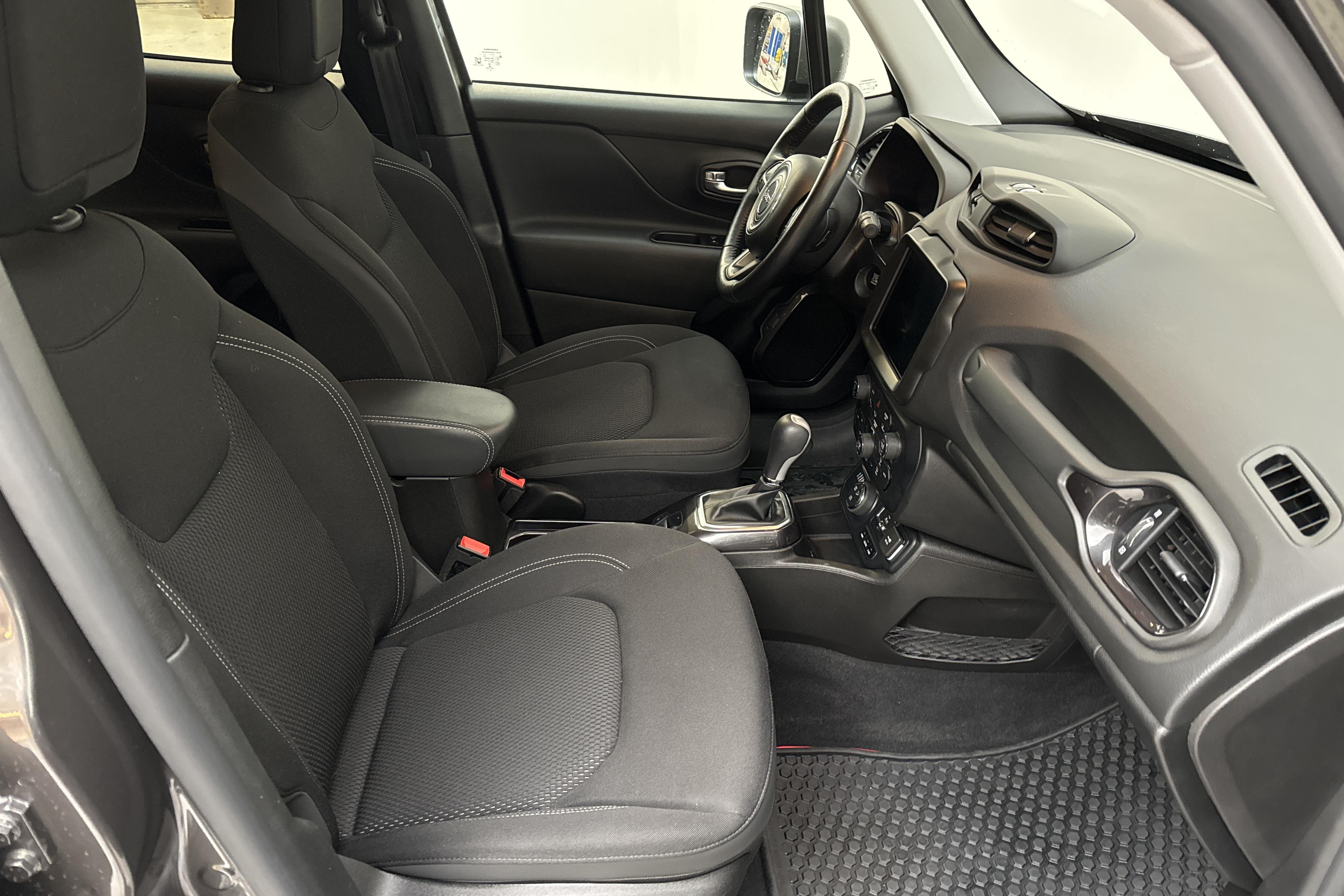 Jeep Renegade 1.3 PHEV 4WD (190hk) - 44 380 km - Automatyczna - szary - 2020