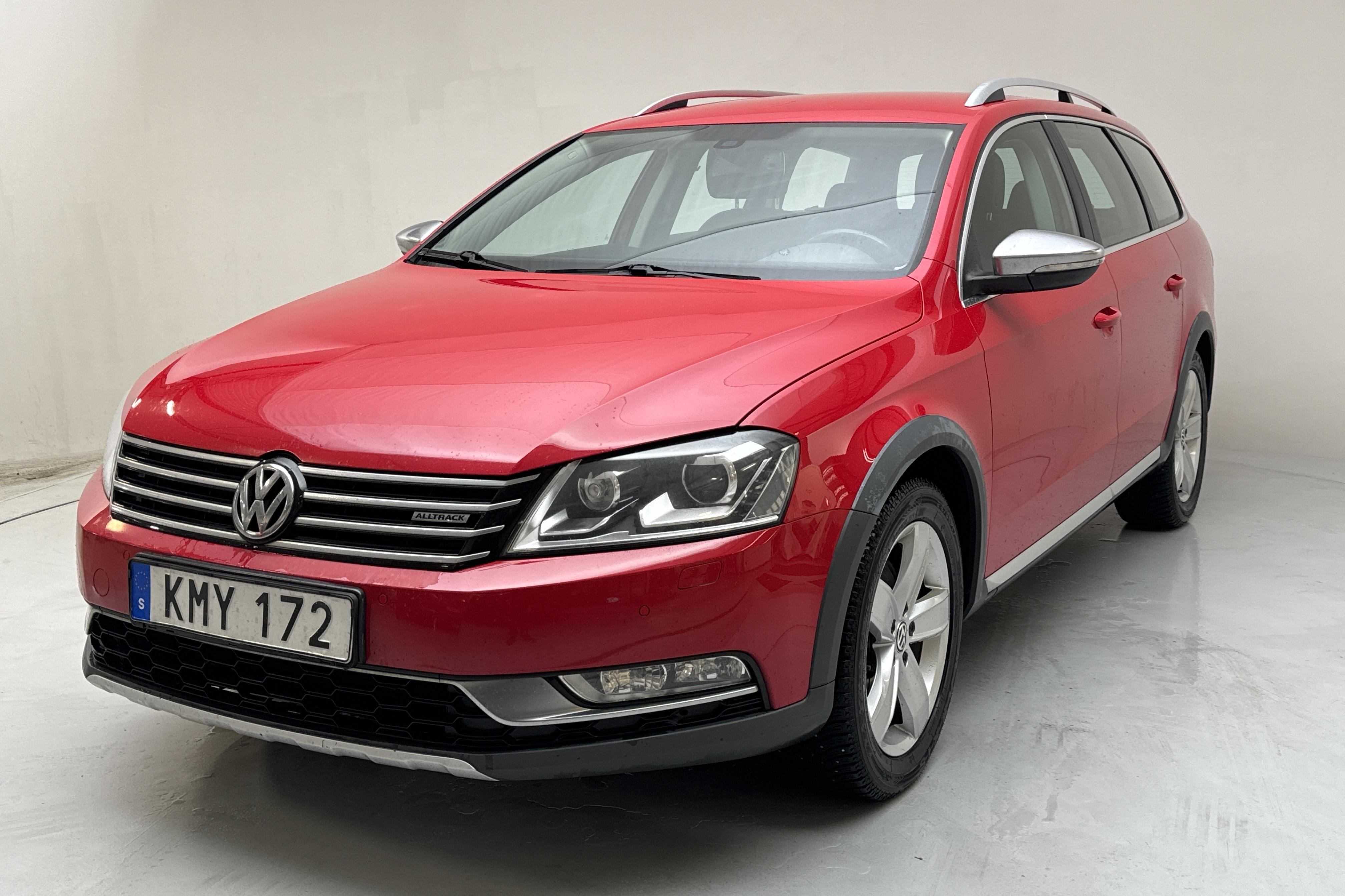 VW Passat Alltrack 2.0 TDI BlueMotion Technology 4Motion (177hk) - 196 960 km - Automatyczna - czerwony - 2015