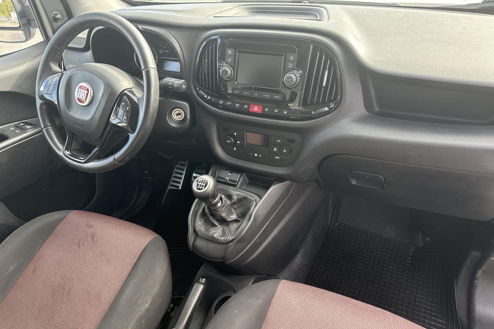 Fiat Doblo Cargo 2.0 (135hk) - 175 340 km - Käsitsi - valge - 2015