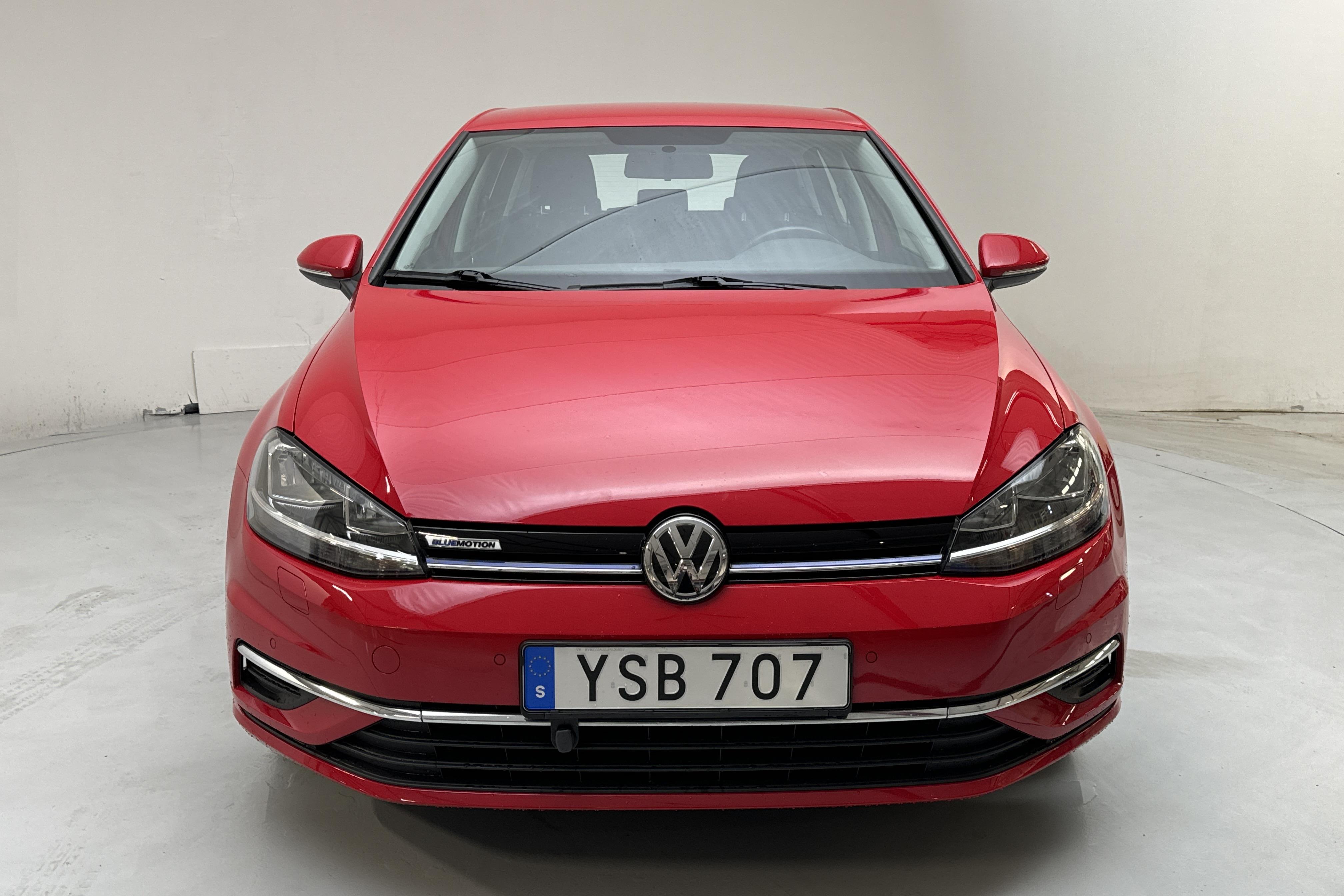 VW Golf VII 1.4 TGI 5dr (110hk) - 27 560 km - Manuaalinen - punainen - 2018