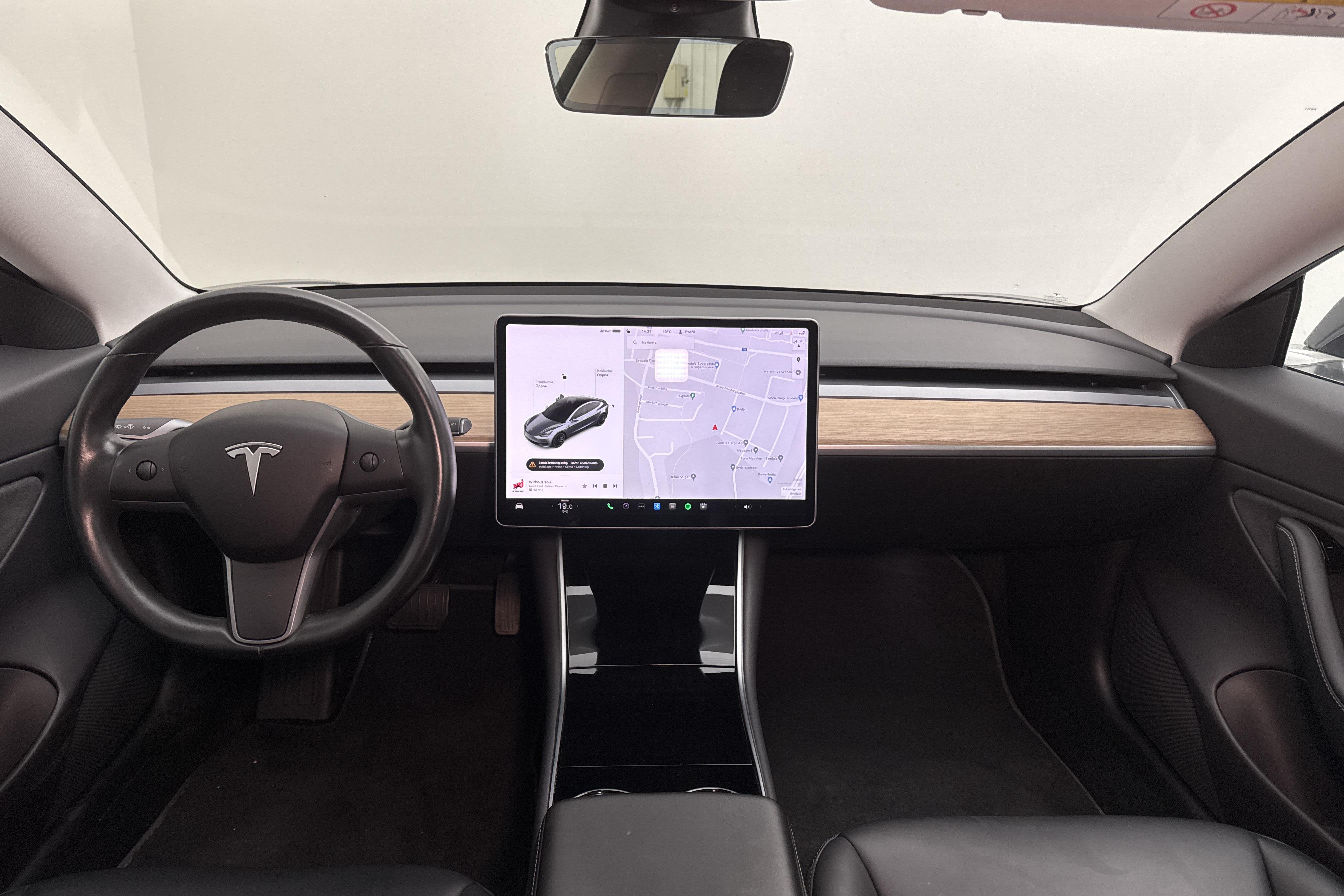 Tesla Model 3 Long Range RWD - 6 500 mil - Automat - grå - 2019