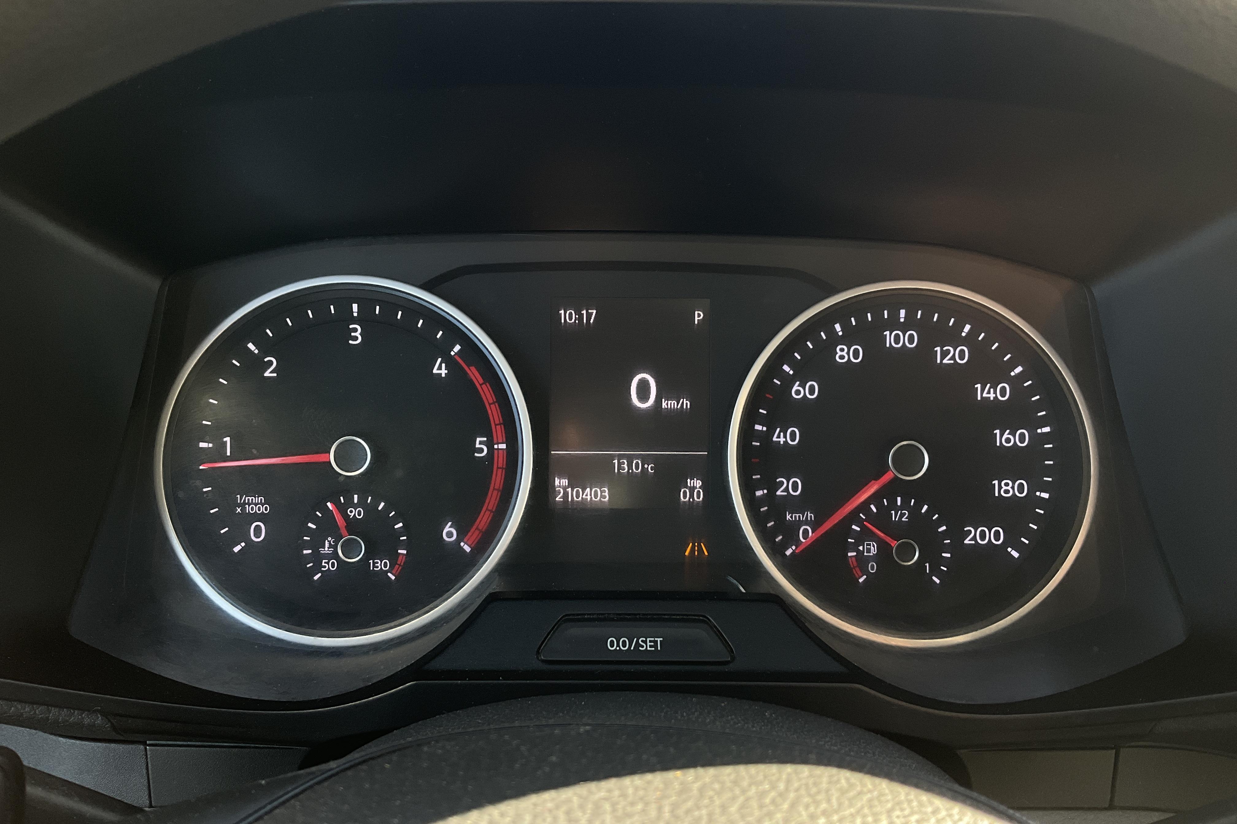 VW Crafter 35 2.0 TDI Skåp (177hk) - 210 410 km - Automatyczna - biały - 2017