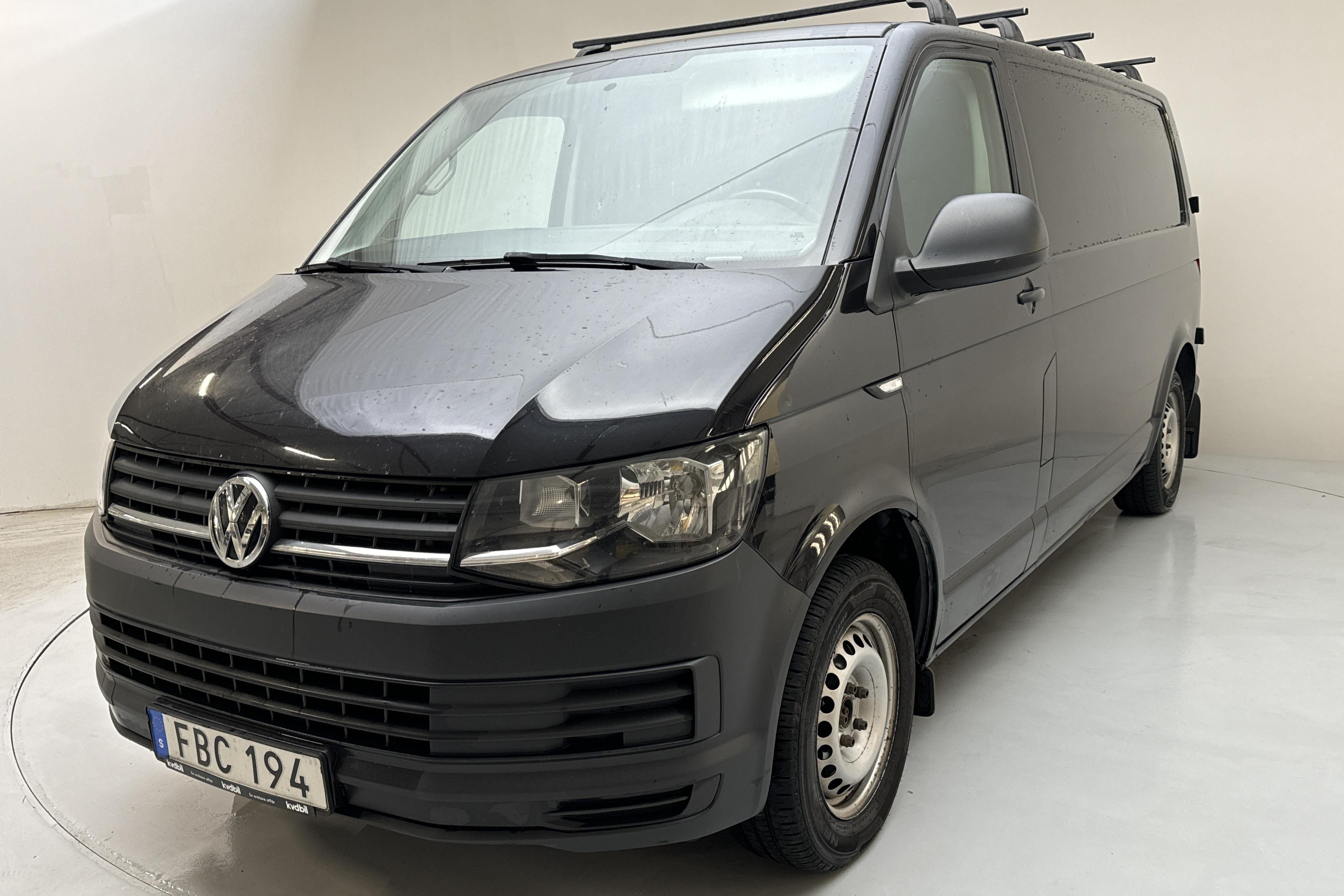 VW Transporter T6 2.0 TDI BMT Skåp (102hk) - 166 090 km - Manual - black - 2016