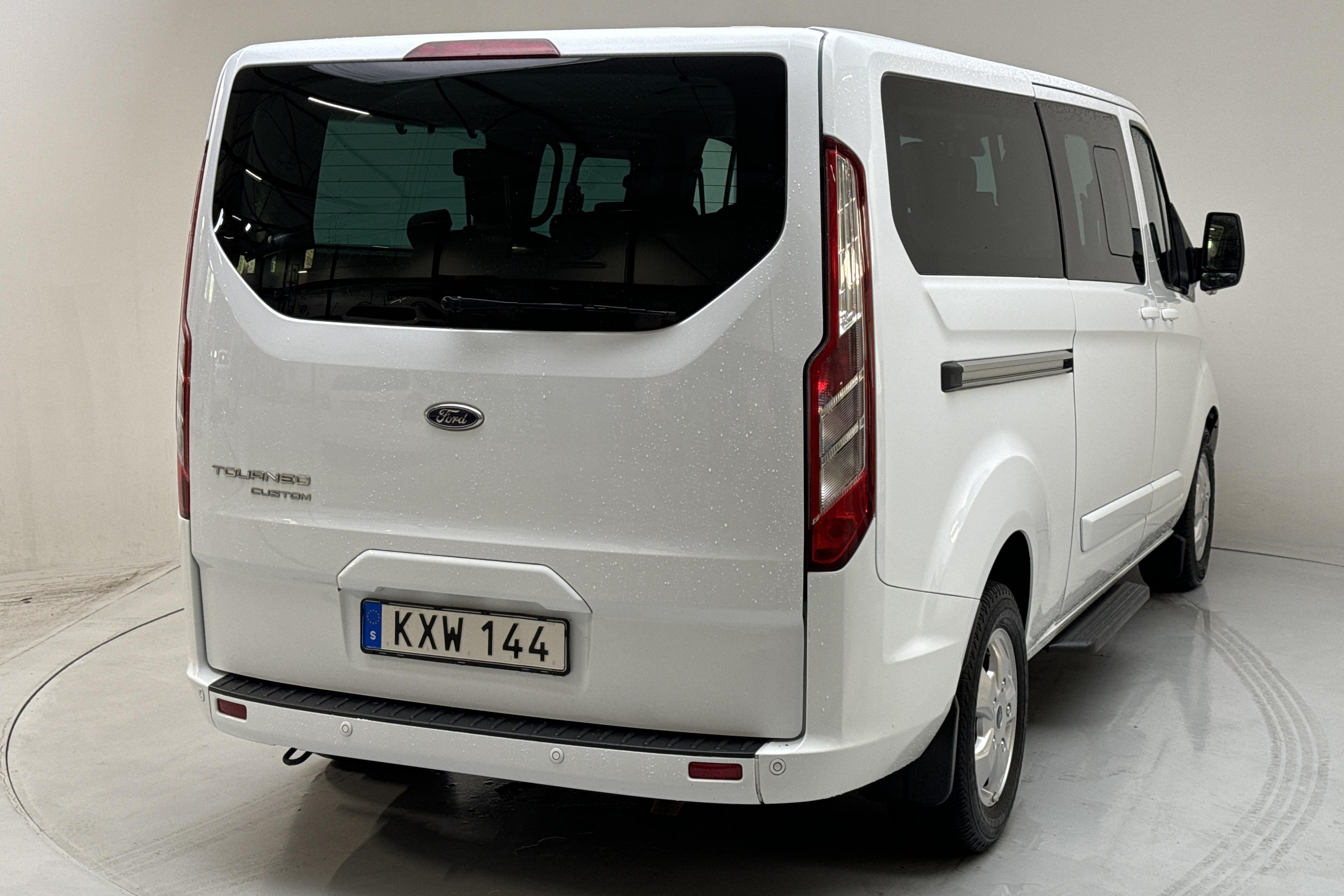 Ford Tourneo Custom 310 (130hk) - 70 650 km - Manual - white - 2016