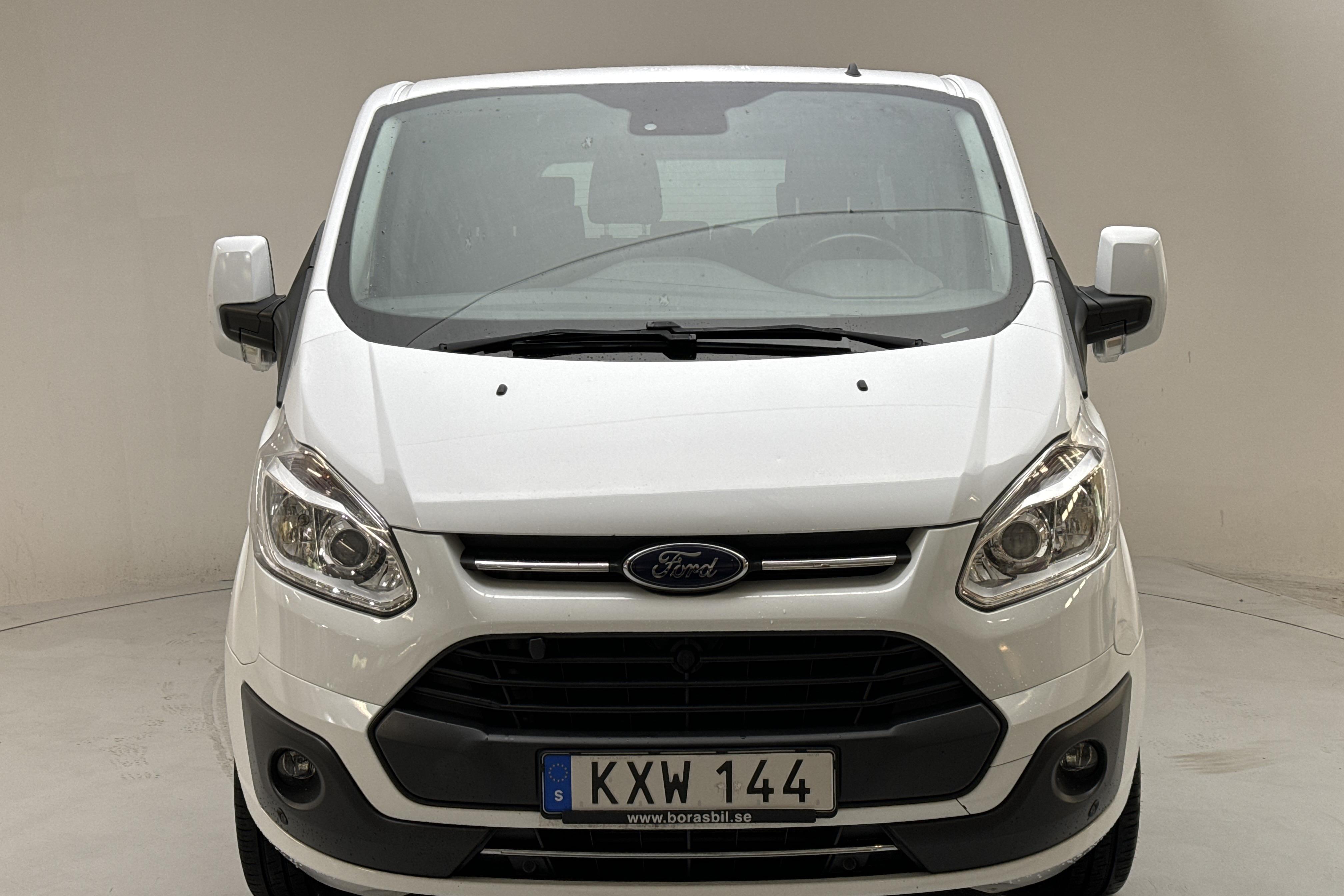 Ford Tourneo Custom 310 (130hk) - 70 650 km - Käsitsi - valge - 2016