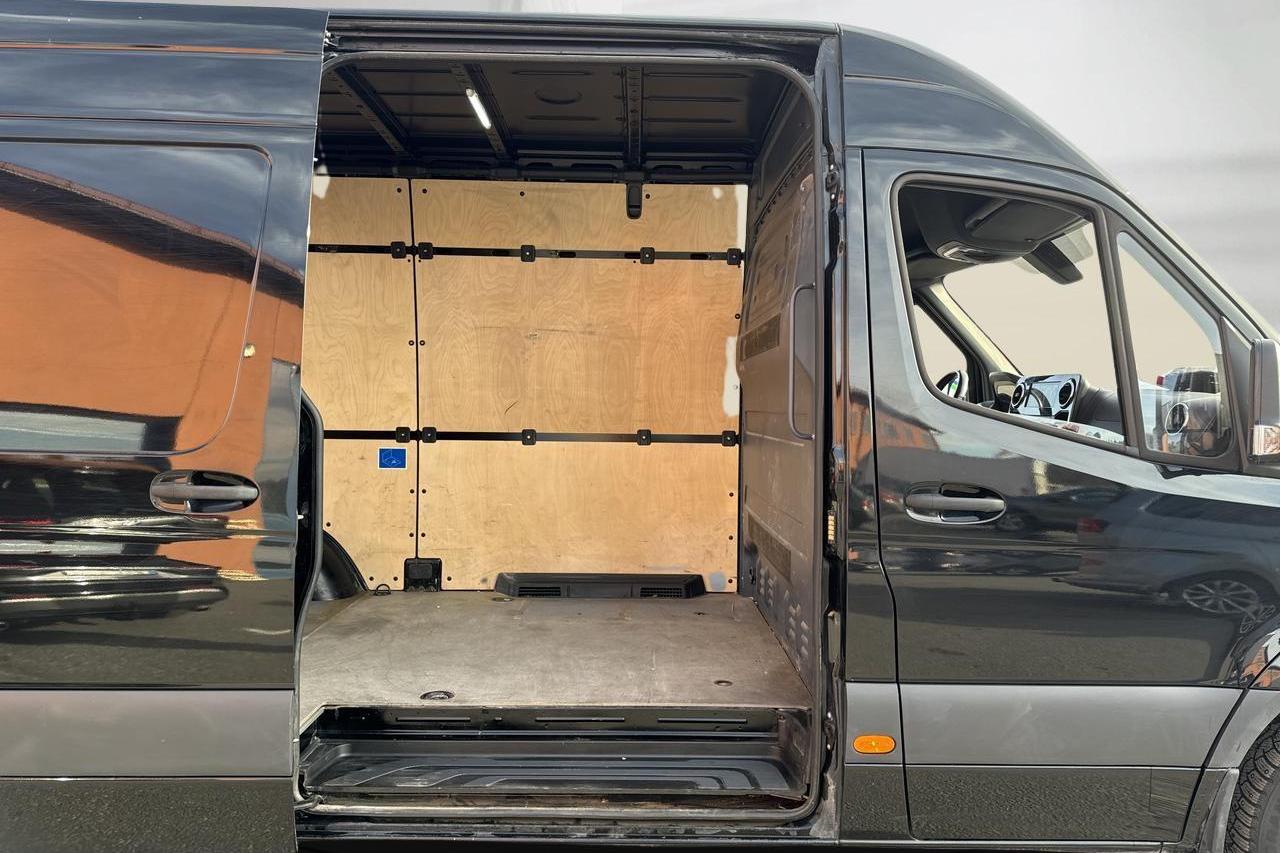 Mercedes Sprinter 317 CDI Skåp RWD (170hk) - 65 220 km - Automaattinen - musta - 2022