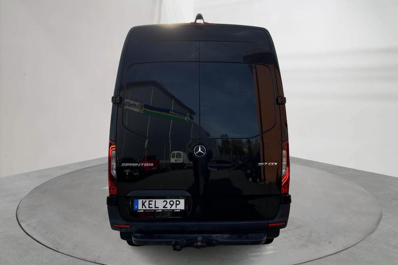 Mercedes Sprinter 317 CDI Skåp RWD (170hk) - 65 220 km - Automaattinen - musta - 2022