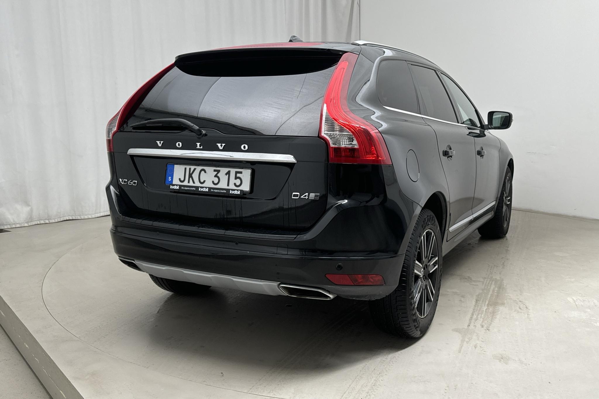 Volvo XC60 D4 AWD (190hk) - 122 690 km - Automatyczna - czarny - 2017