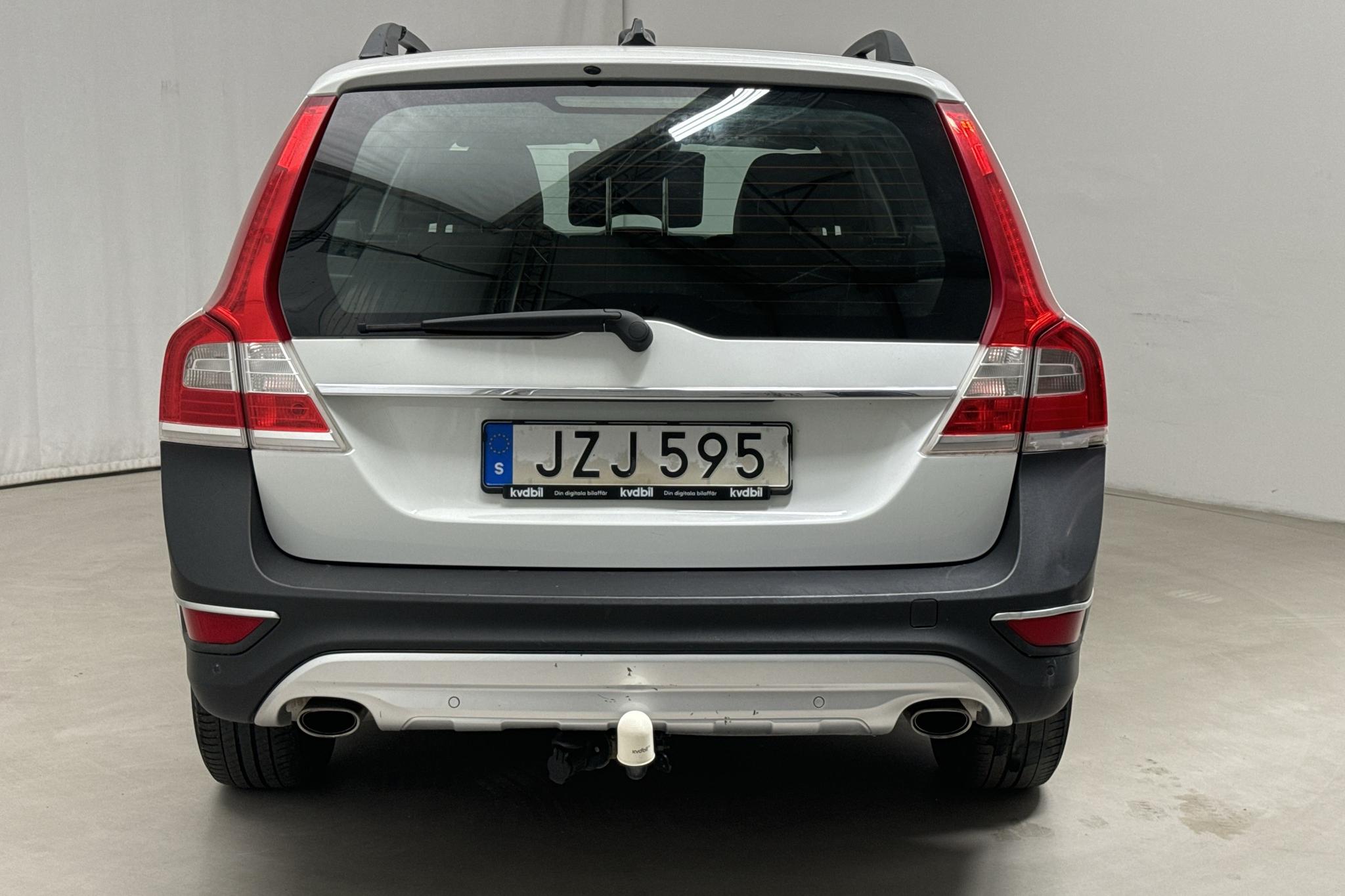 Volvo  - 262 370 km - Automaattinen - valkoinen - 2016